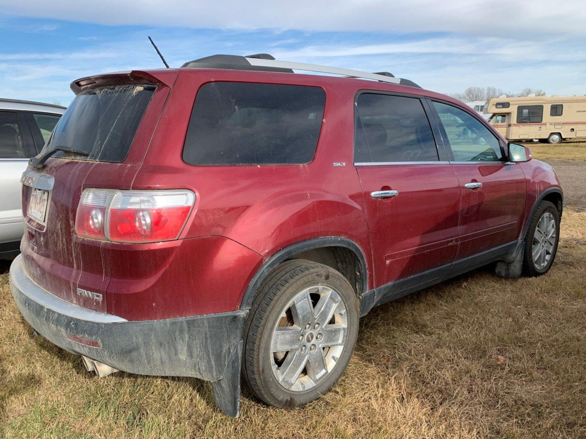 2010 GMC ACADIA SLT SUV, 3.6L VVT ENG., AT, 4-DOOR, 7-PASSENGER, DVD SYSTEM LEATHER, 233,607 KMS - Image 4 of 16