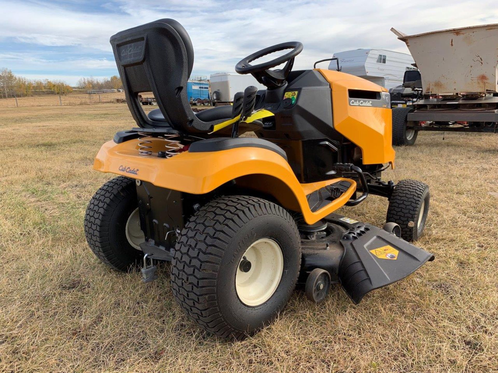 2020 CUB CADET LT46 XT1 ENDURO SERIES, 19.5HP KOHLER ENG, HYDROSTATIC, 46" DECK, 27 HRS SHOWING - Image 2 of 6