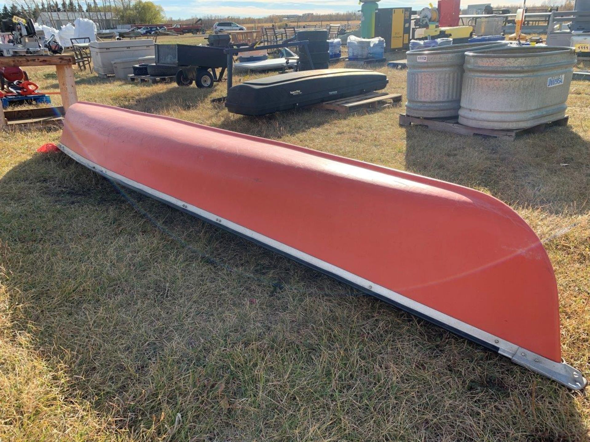 16FT POLY CANOE - Image 2 of 5