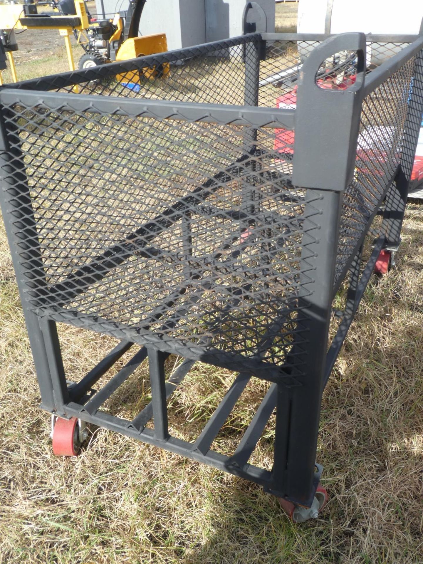 4FTX2FT HD STEEL ROLLING MATERIAL CART W/ LIFTING HOOKS - Image 3 of 3