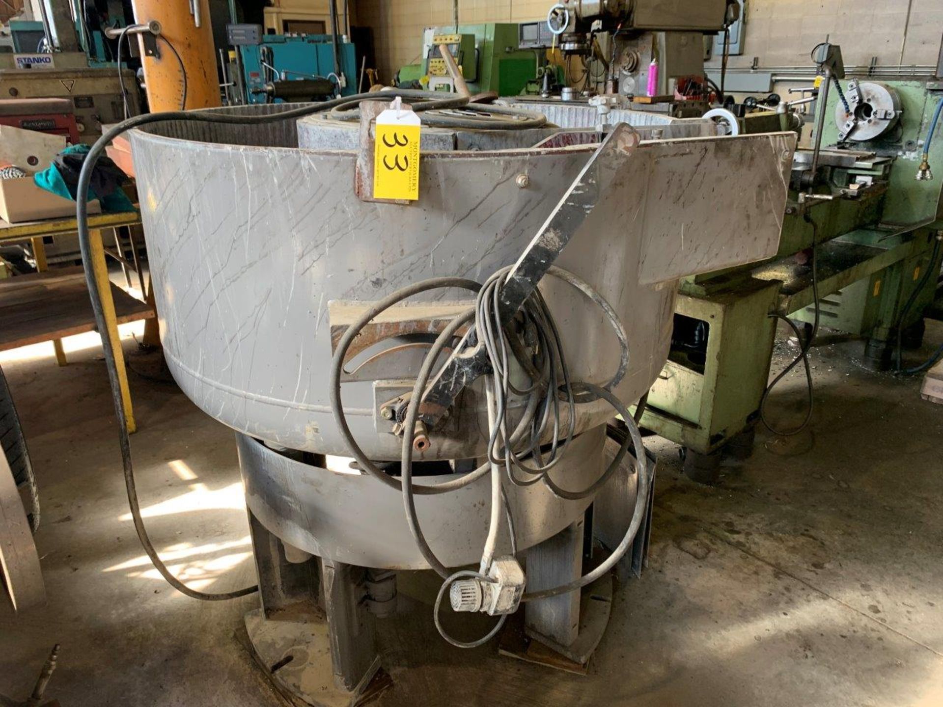 48 IN VIBRODYNE VIBRATORY DEBURYING MACHINE, 3PH