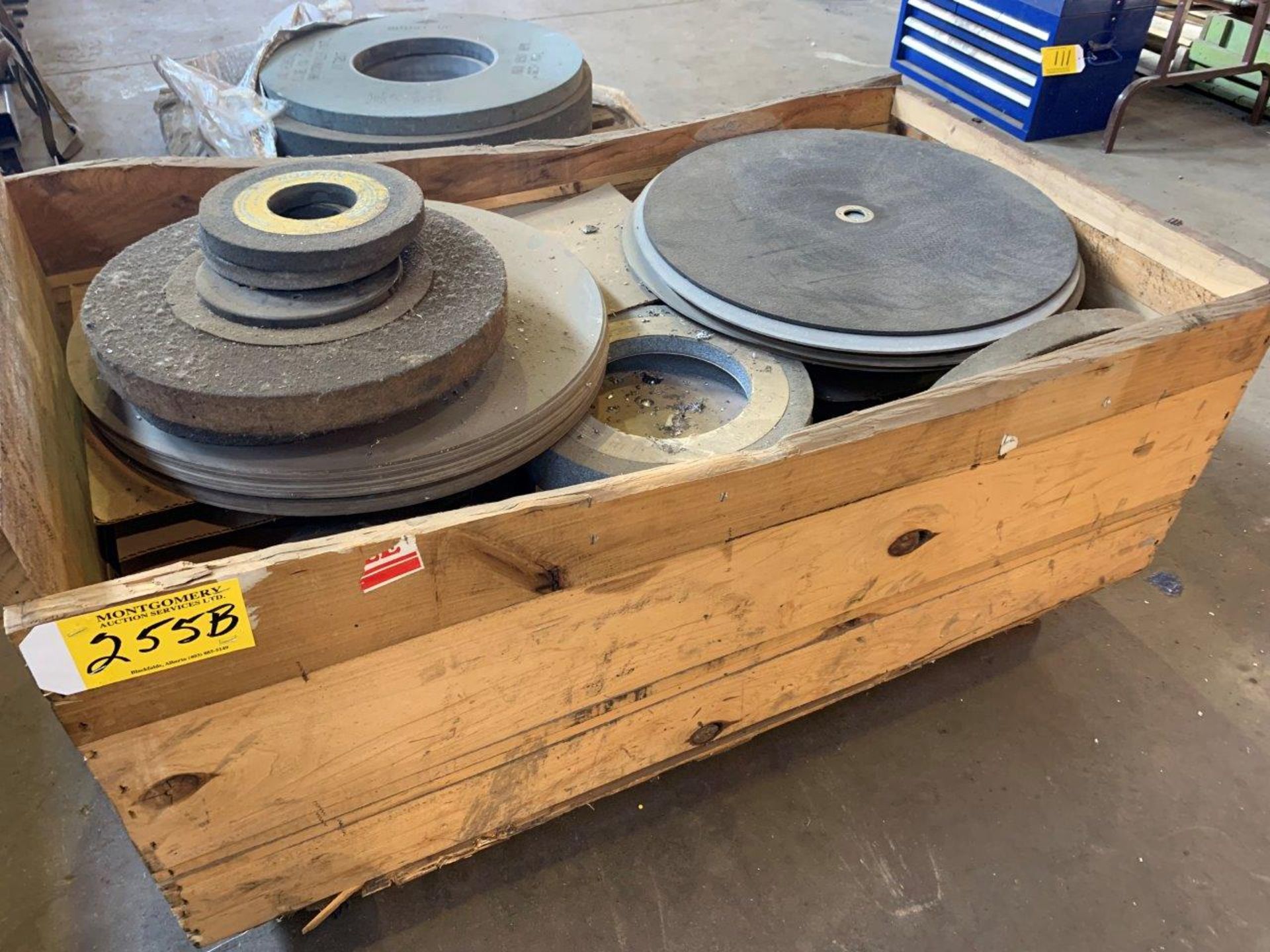 L/O LARGE GRINDING WHEELS AND CUTTING DISCS - Image 2 of 2
