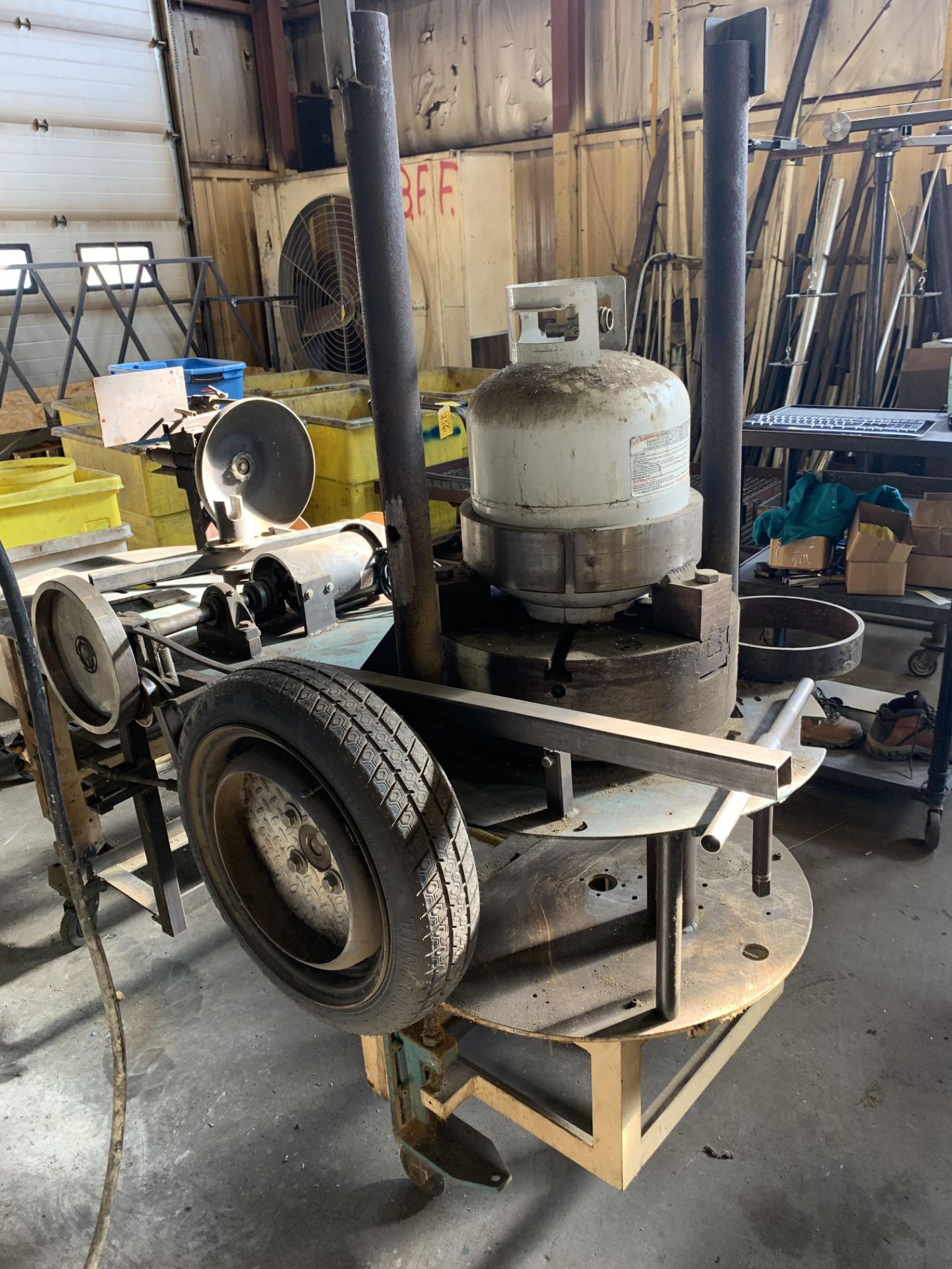 PROPANE CYLINDER DEVALVING AND CUTTING MACHINE - Image 15 of 16