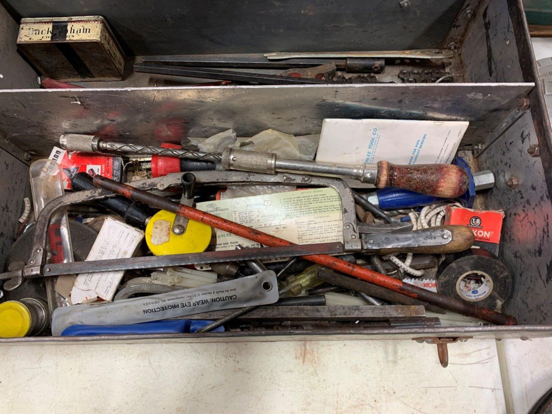 SHOP BUILT ALUMINUM TOOL BOX 30"X15"X6" AND ASSORTED HAND TOOLS, ETC. - Image 2 of 5