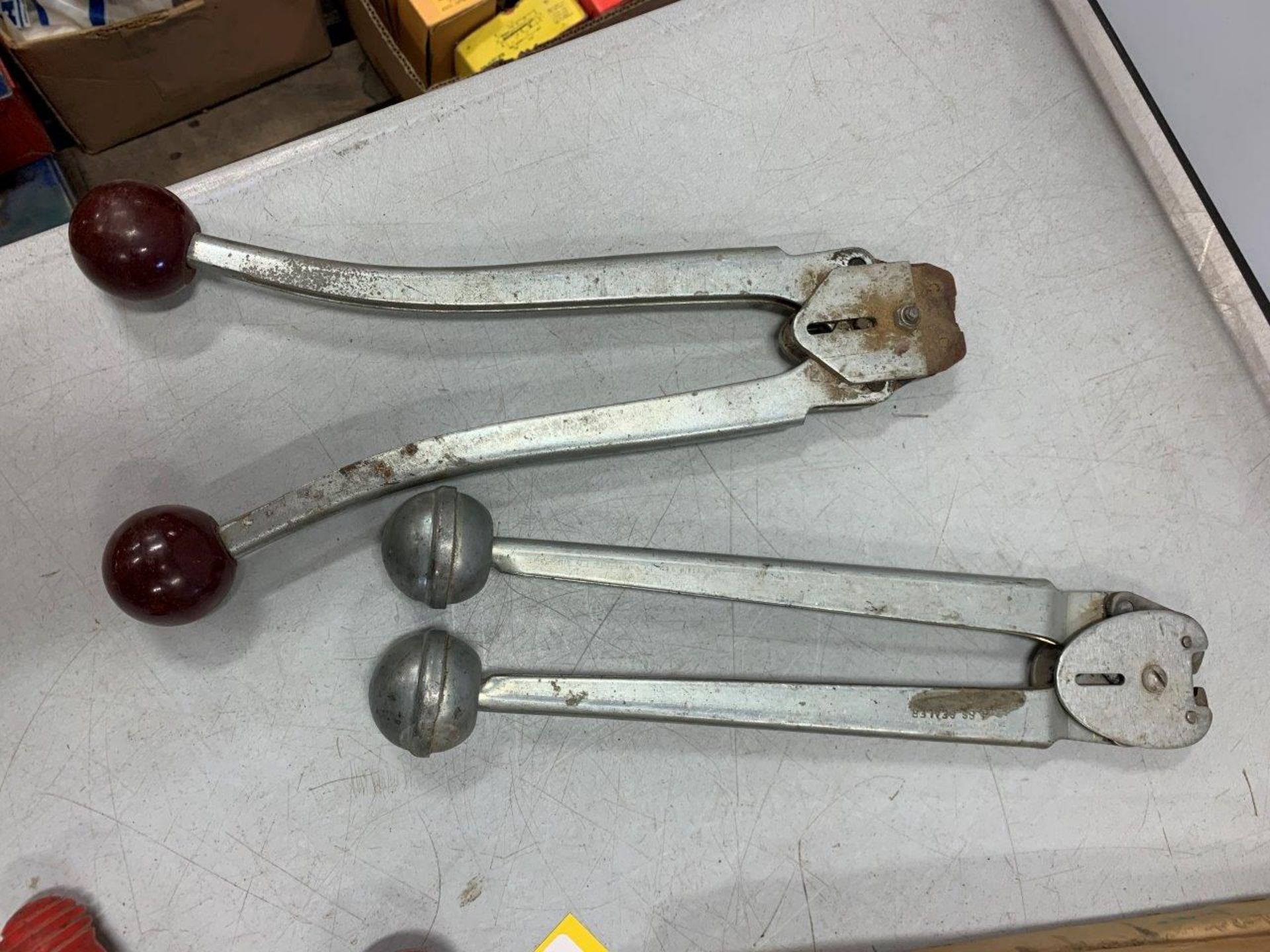 ASSORTED BANDING TOOLS AND BANDING - Image 3 of 4