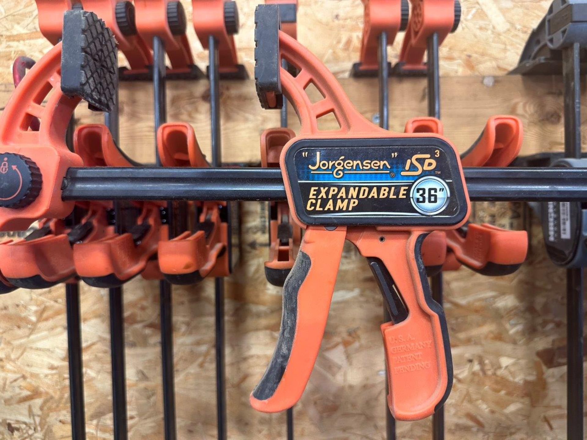 MAGNUM INDUSTRIAL EXPANDABLE CLAMPS, 3-18", 3-24", 4-12" - Image 3 of 4