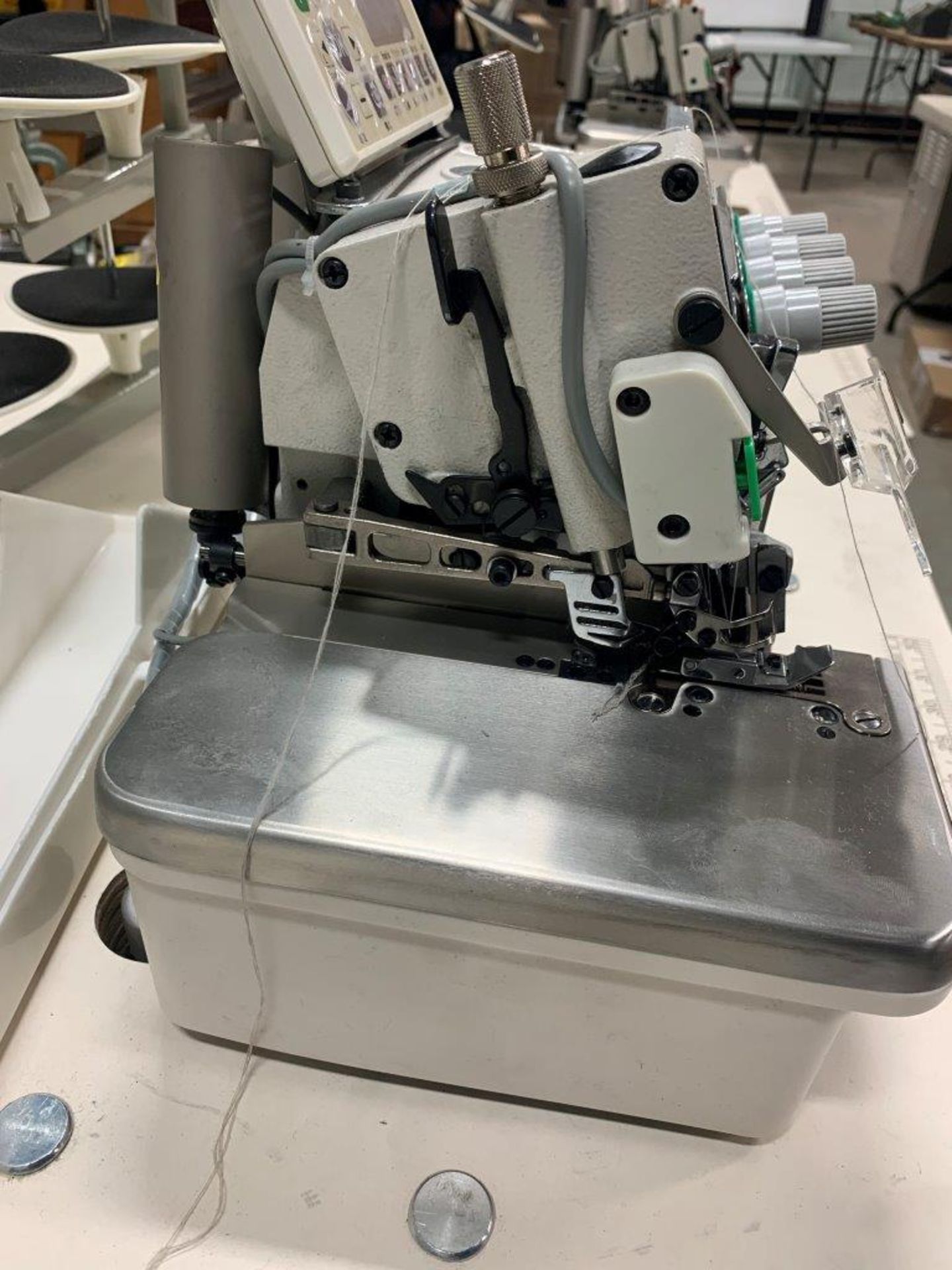 DOIT EX AUTOMATIC SEWING MACHINE W/ TABLE, FOOT PEDAL, MOTOR, S/N DT3216EX-02/233/KS/DD - DIGITAL - Image 7 of 8