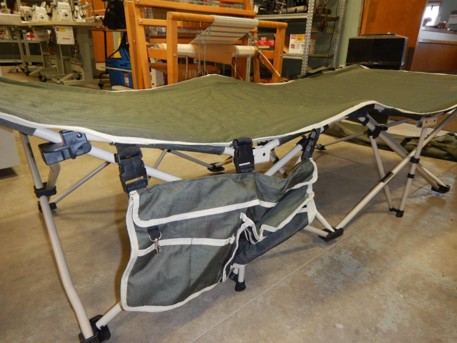 COLLAPSIBLE CAMPING COT - Image 3 of 3