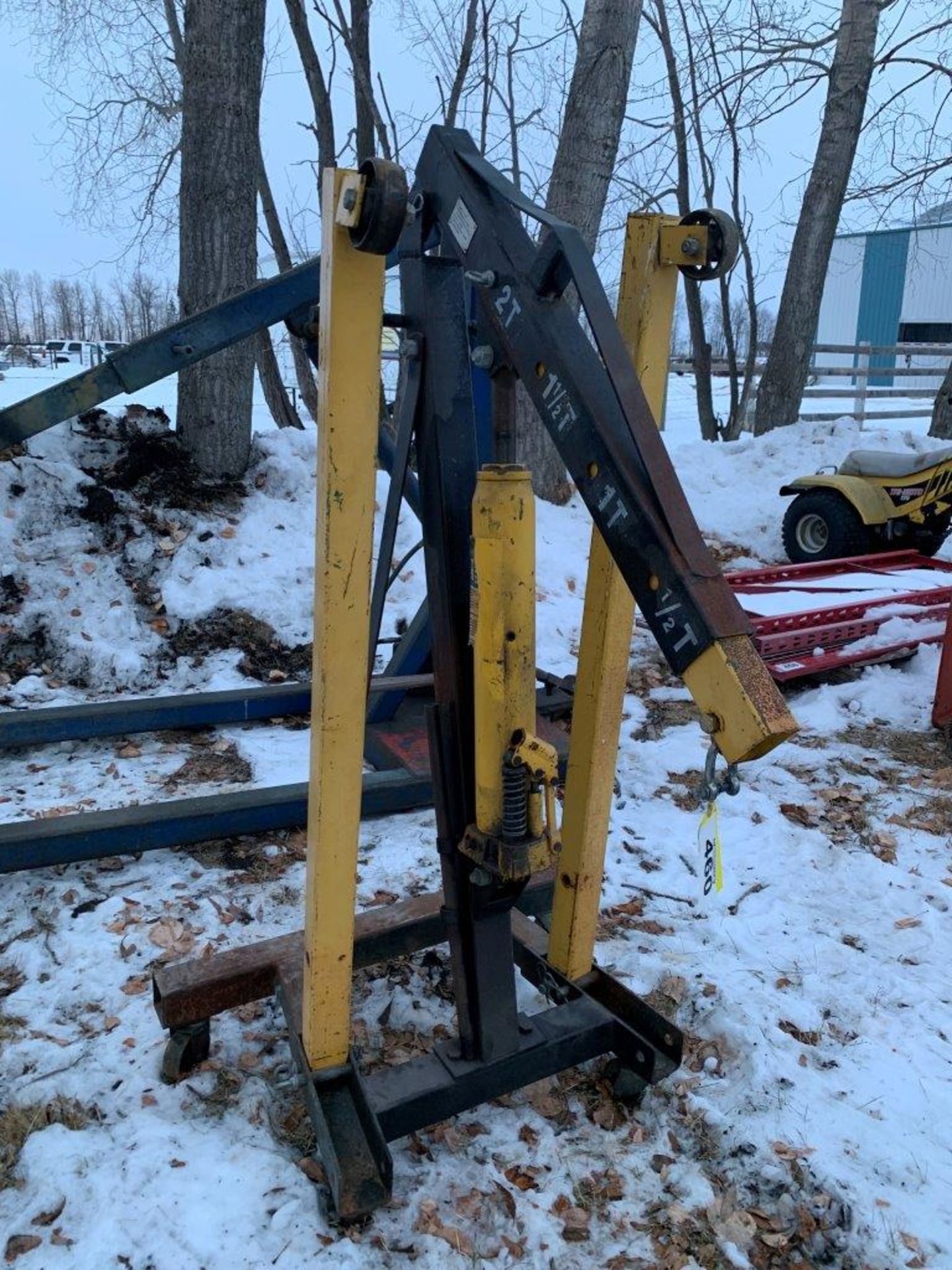 ROLLING HYD. SHOP HOIST (bleed screw missing)