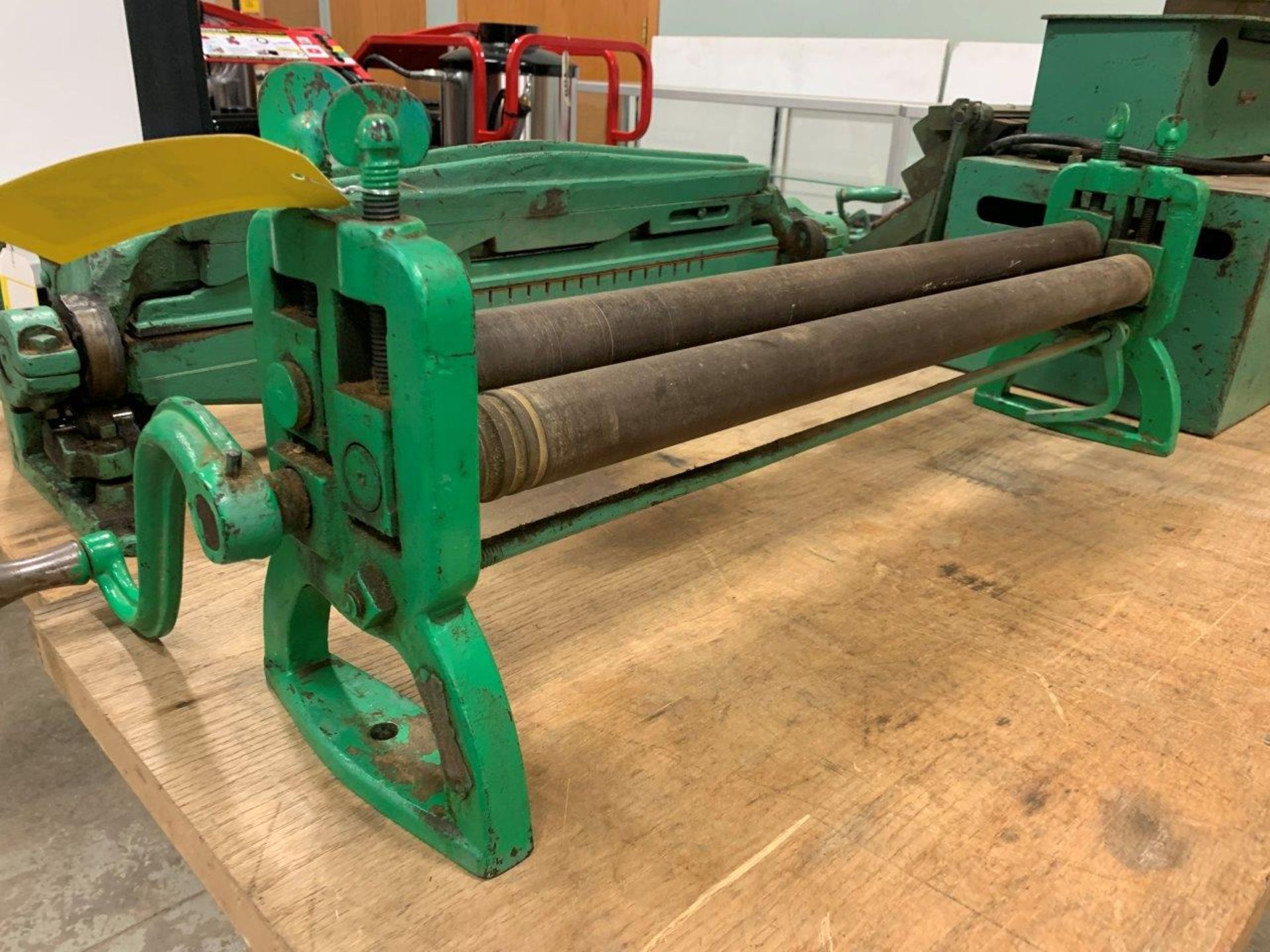 BROWN BOGGS 30" MANUAL SLIP ROLLER - Image 2 of 4