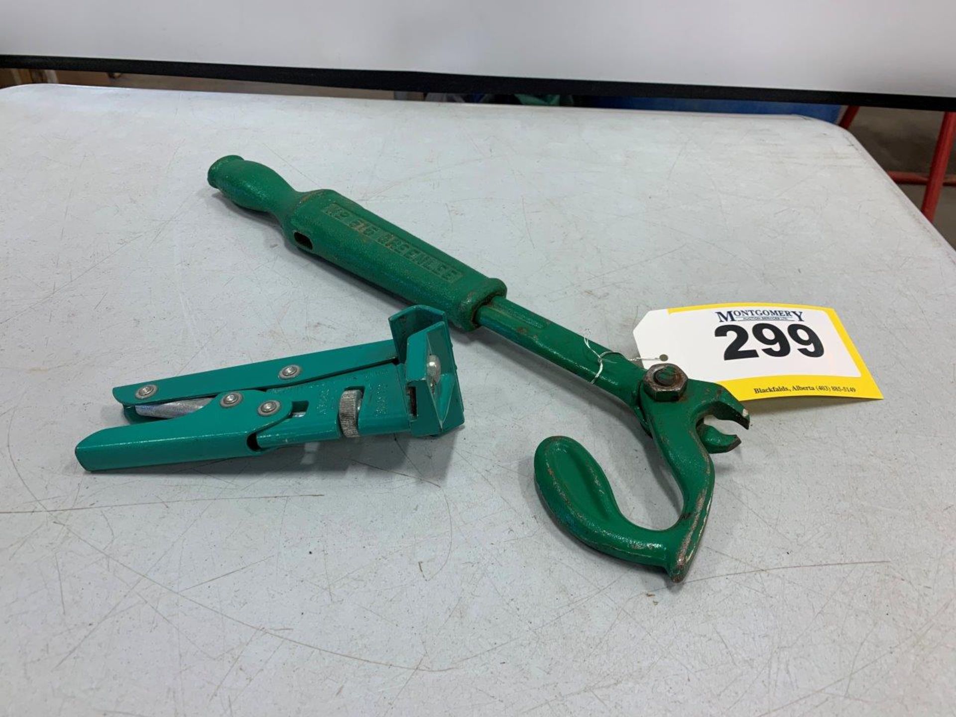 GREENLEE NO. 515 NAIL PULLER AND GREENLEE NO. 11 WIRE STRIPPER