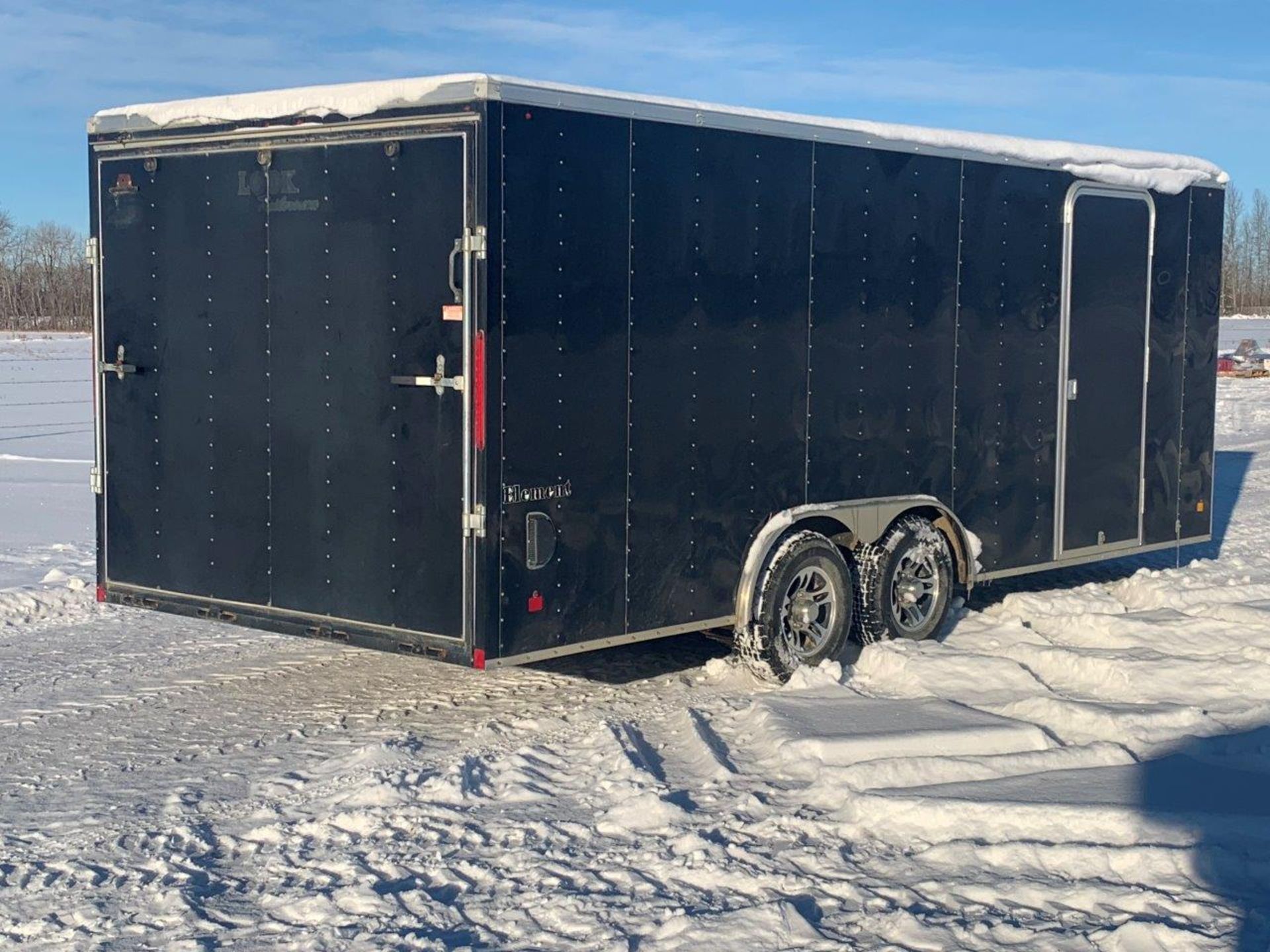 2010 20FTX8FT LOOK ENCLOSED T/A TRAILER W/ REAR RAMP DOOR, SIDE ACCESS DOOR, FRONT MAN DOOR, 5250LBS - Image 3 of 7