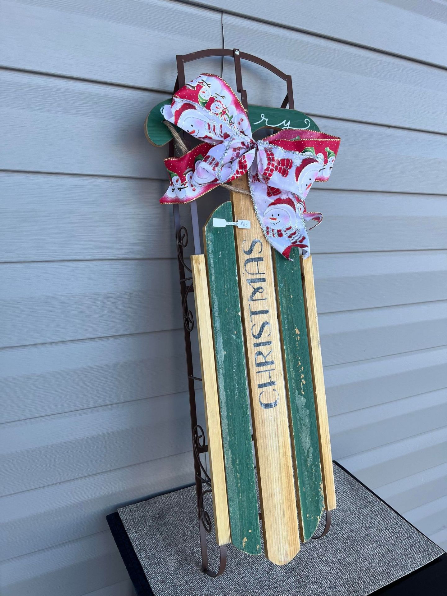 Beautiful Merry Christmas Sleigh - Donated By: Anonymous - Retail Value: 65