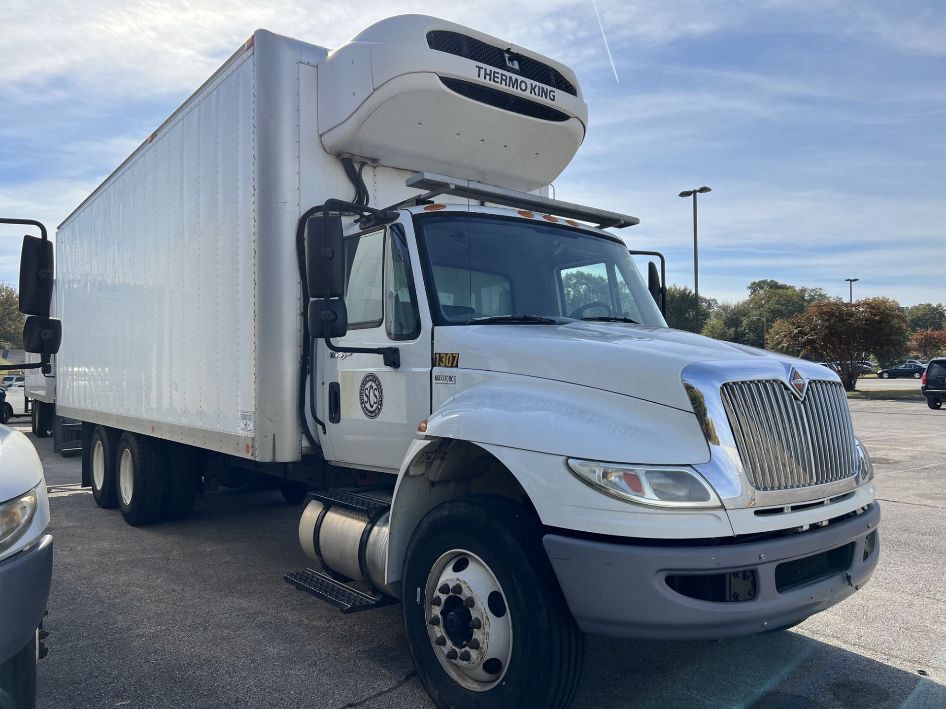 2013 INTL 4400 SBA 6 REFRIGERATED TRUCK - Image 2 of 8