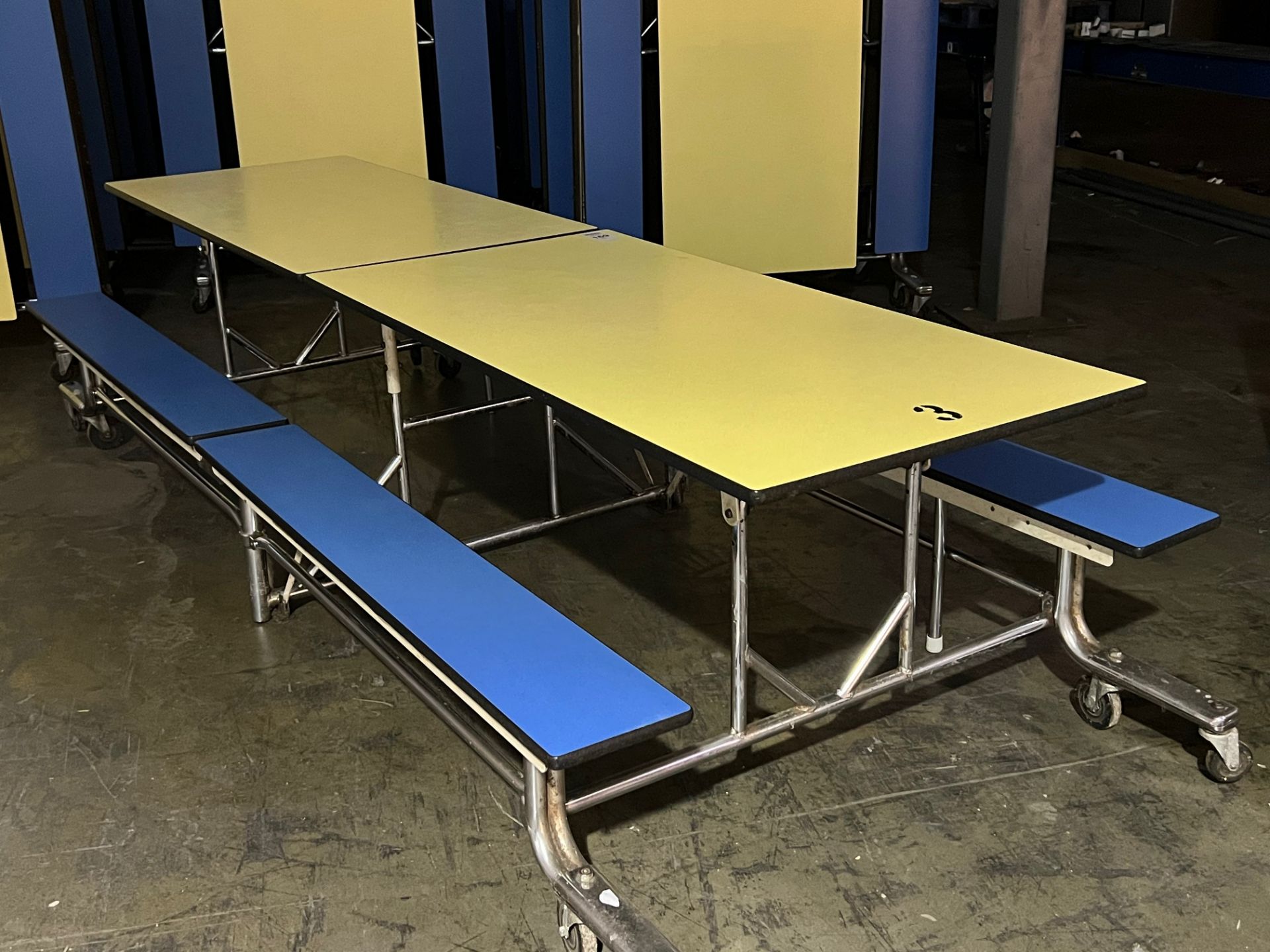 CAFÉ TABLES FOLDING - Image 2 of 2