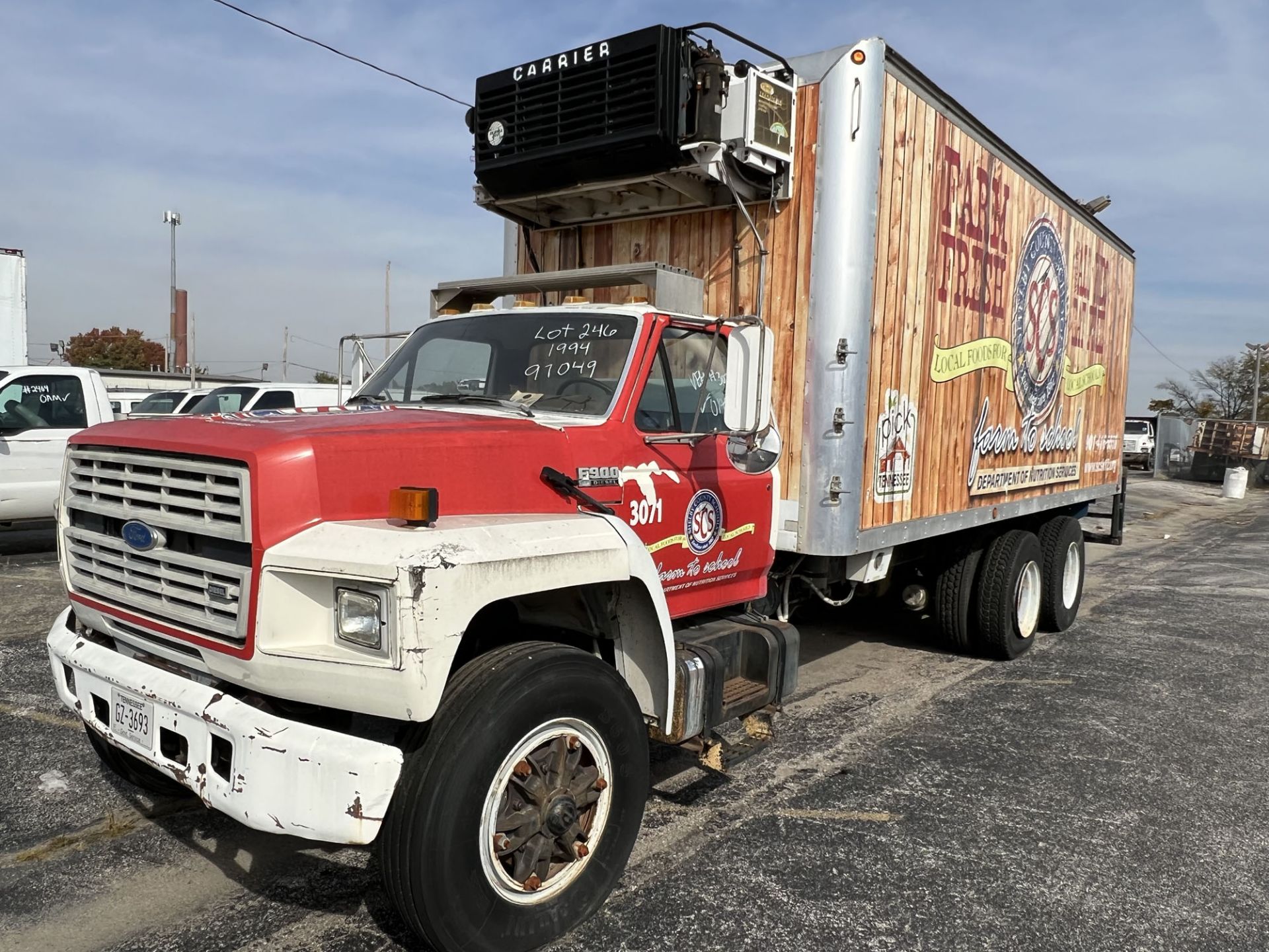 1994 FORD FT900 BOX TRUCK