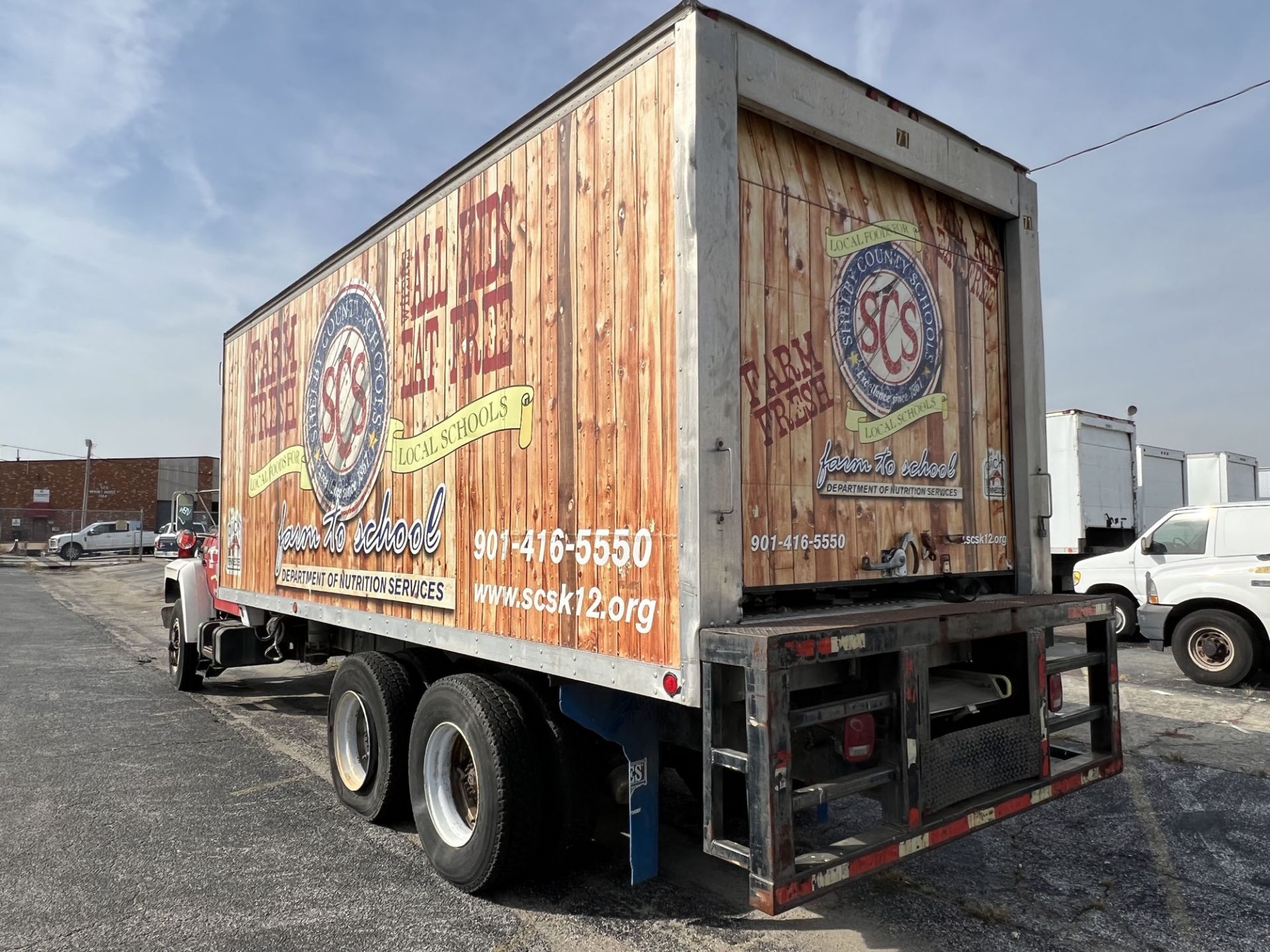 1994 FORD FT900 BOX TRUCK - Image 4 of 8