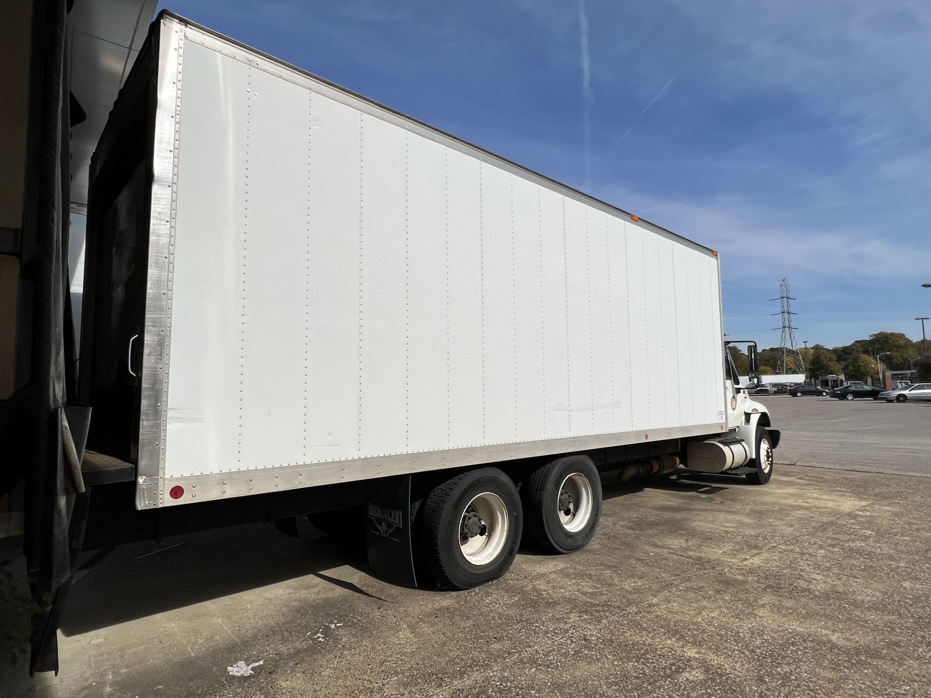 2013 INTL 4400 SBA 6 REFRIGERATED TRUCK - Image 6 of 7