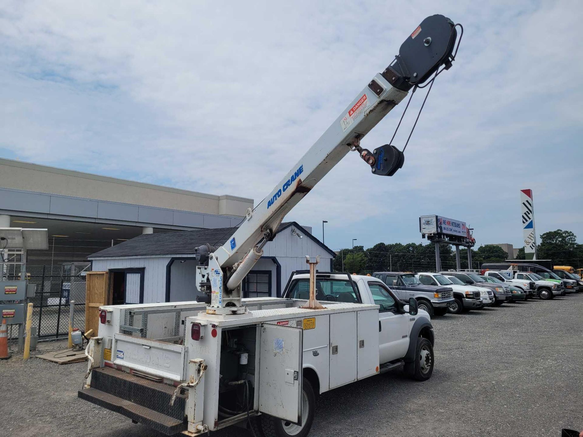 2005 Ford F450 Super Duty Utility Body Truck - Image 45 of 48