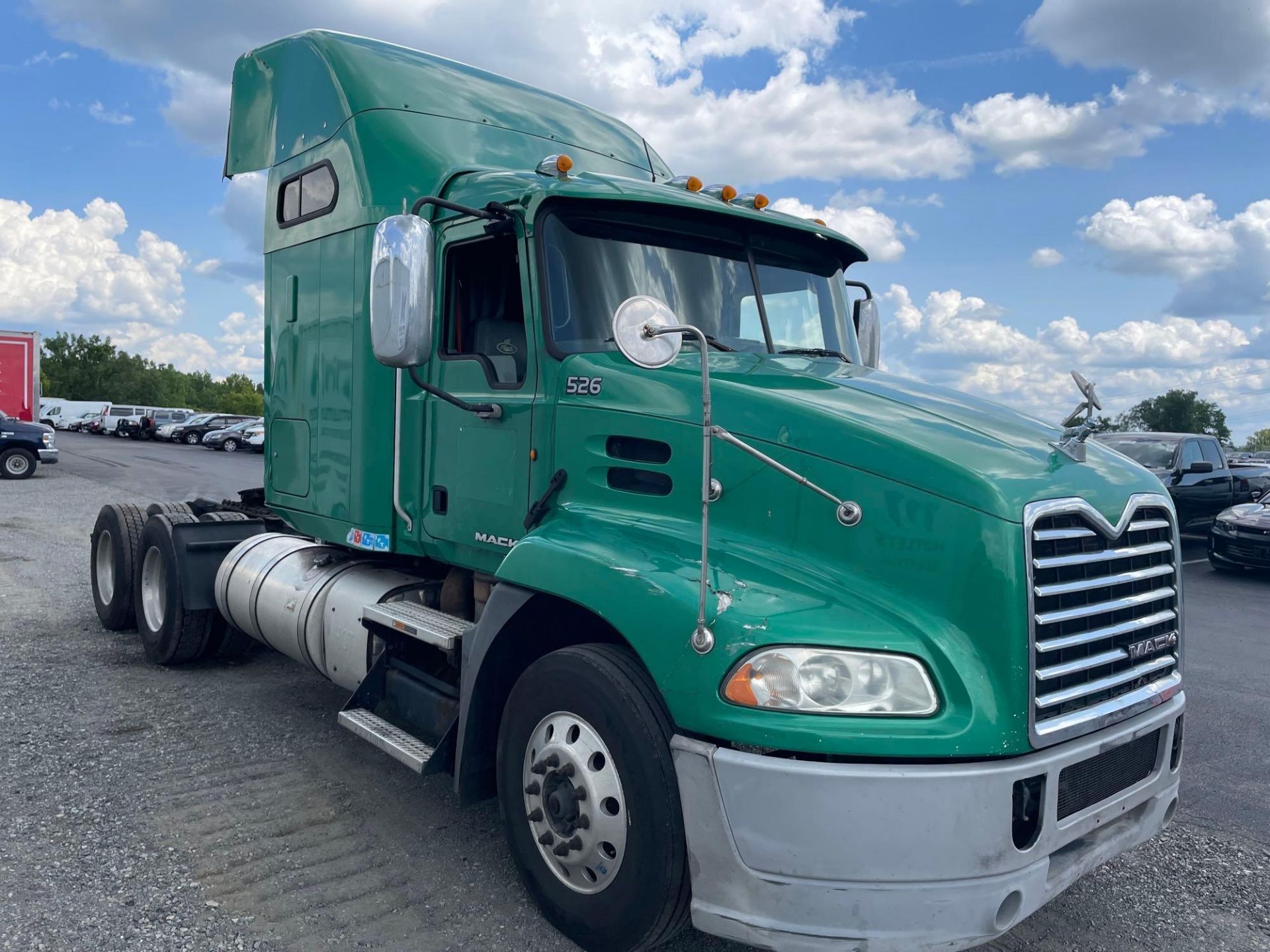 2014 Mack Pinnacle Sleeper Semi Truck - Image 8 of 60