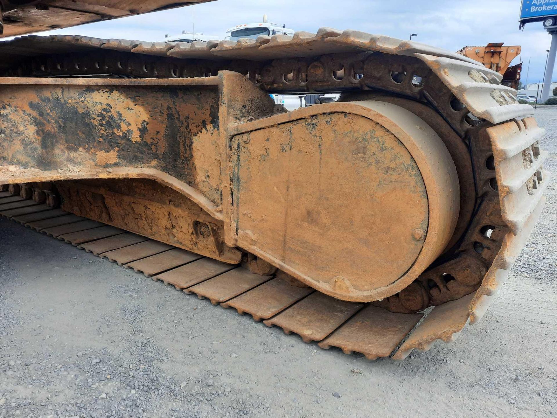 (SUBJECT TO OWNER CONFIRMATION) 2007 Caterpillar 330DL Excavator - Image 39 of 80