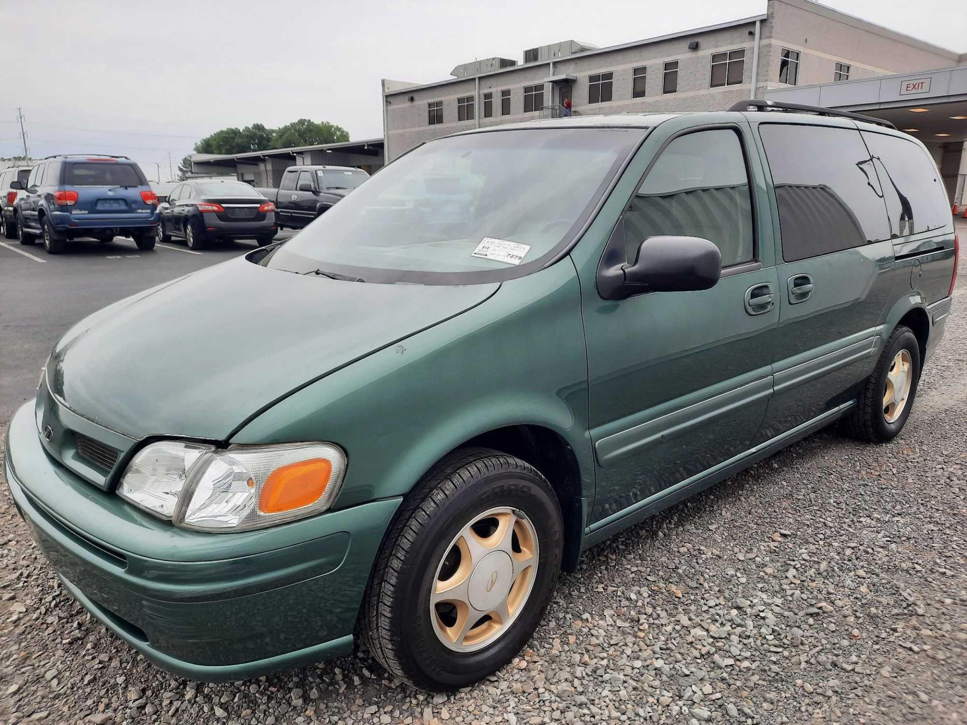 2000 Oldsmobile Passenger Van