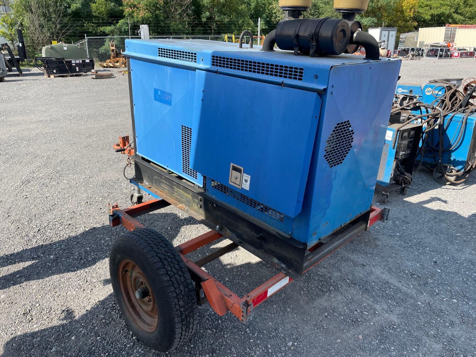 2000 Miller 400 Airpack Welder Compressor - Image 4 of 18