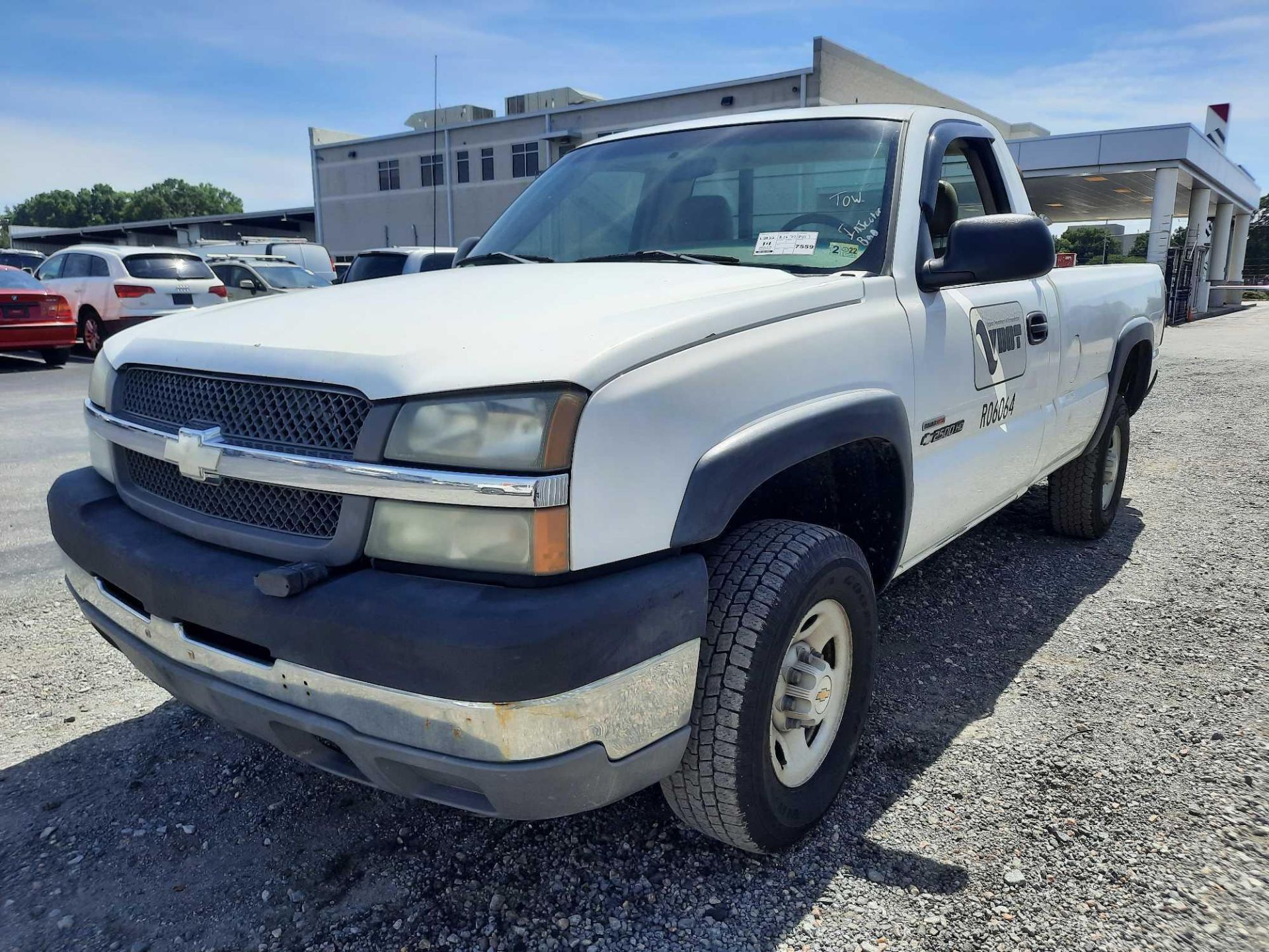 2003 Chevrolet Silverado 2500 Pickup Truck - Image 2 of 28