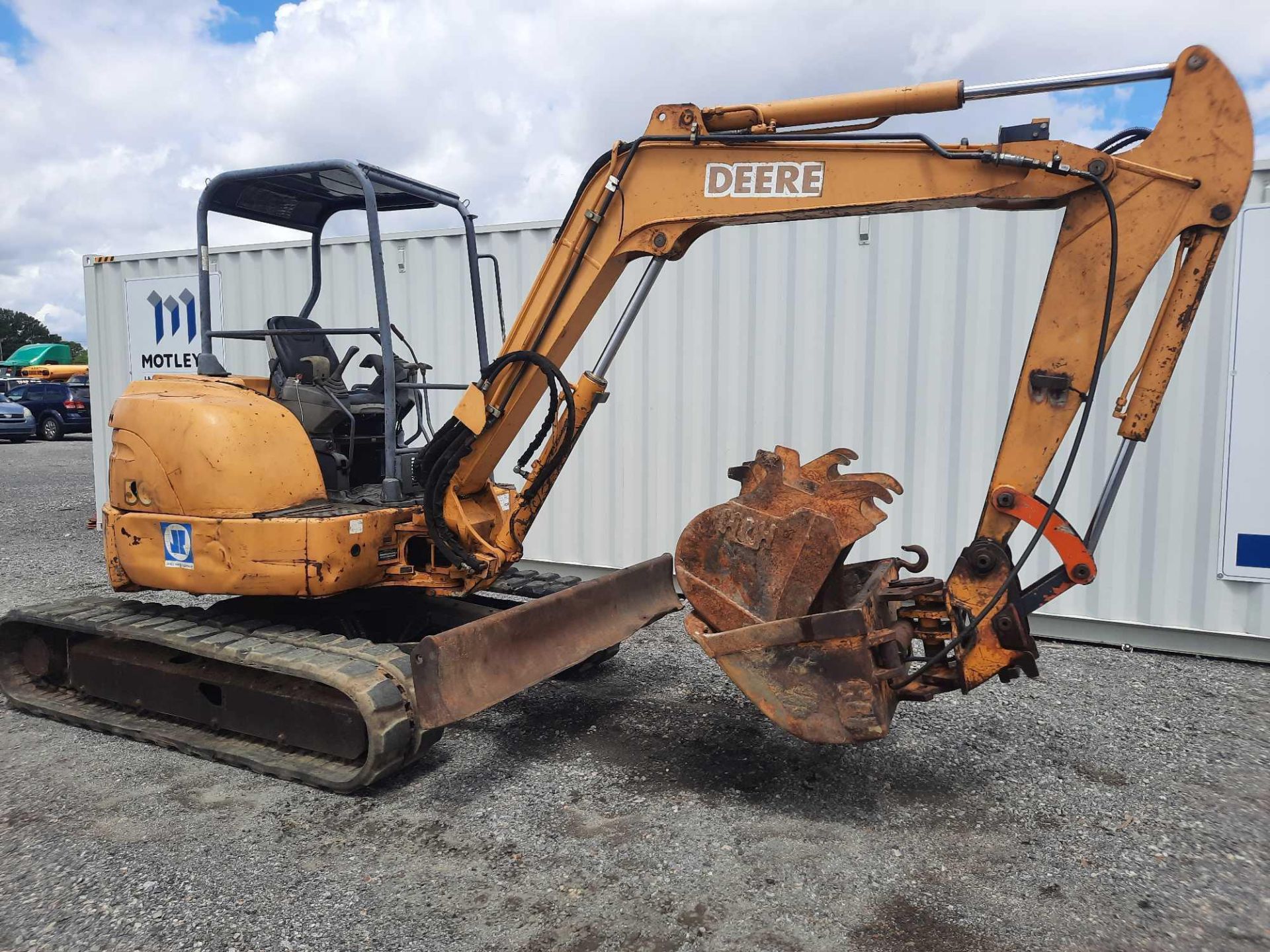 2005 John Deere 50C Excavator - Image 2 of 32