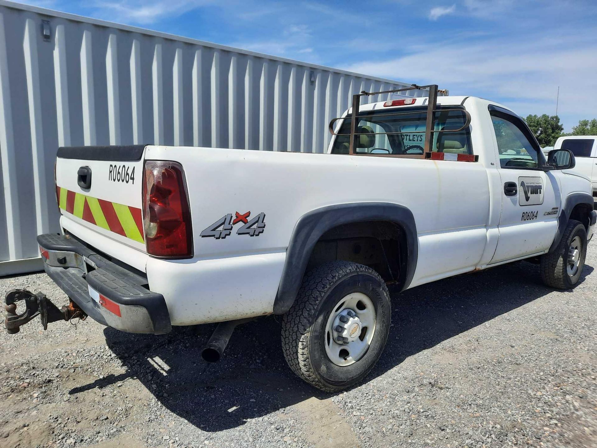 2003 Chevrolet Silverado 2500 Pickup Truck - Image 5 of 28