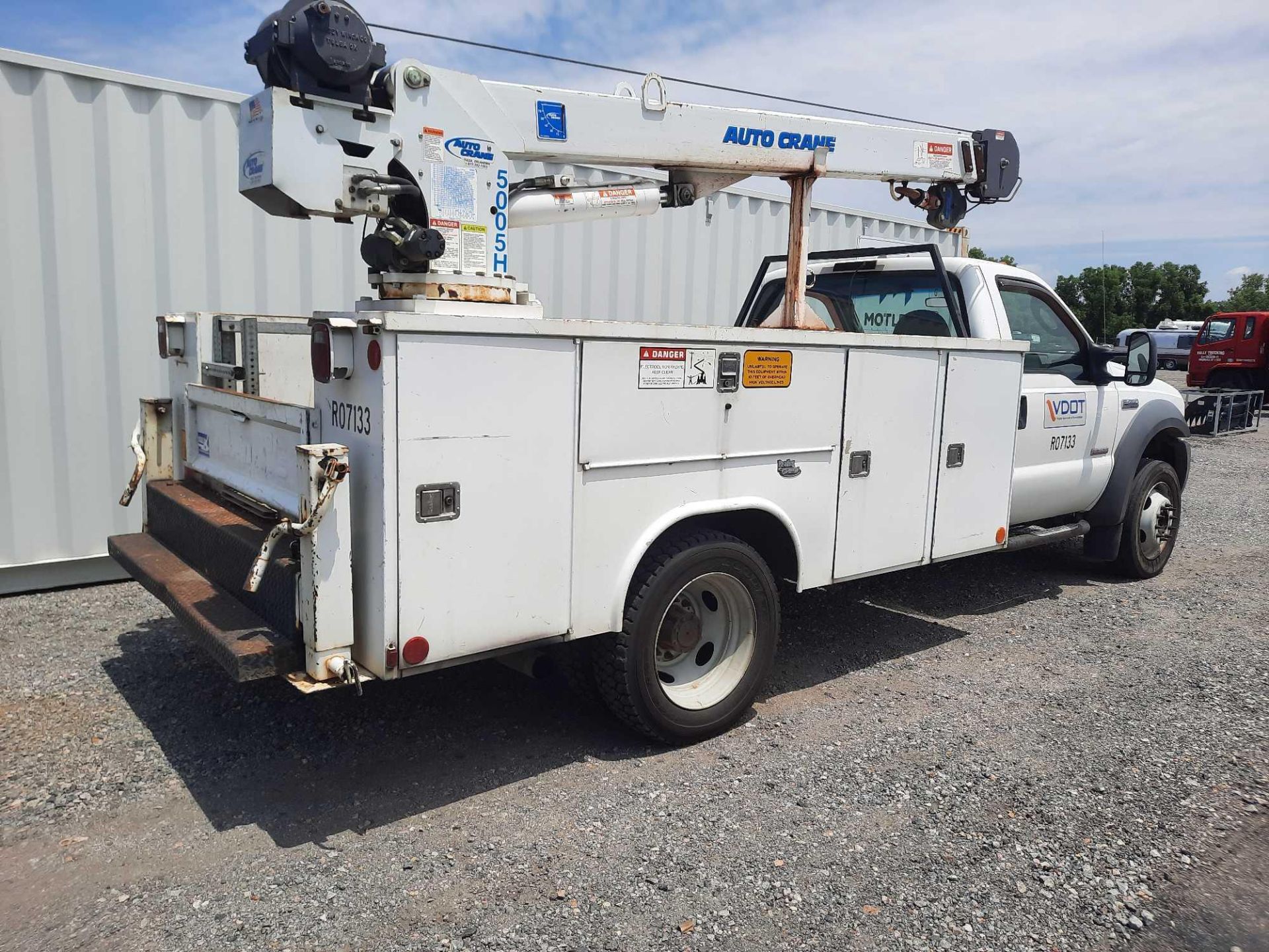 2005 Ford F450 Super Duty Utility Body Truck - Image 3 of 48