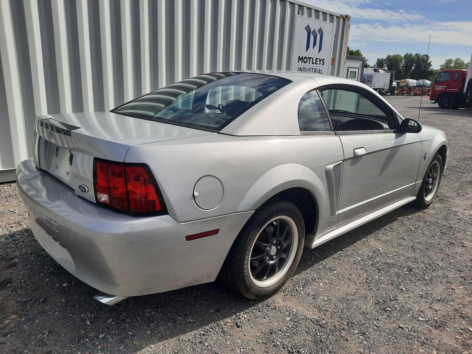 2001 Ford Mustang - Image 6 of 34