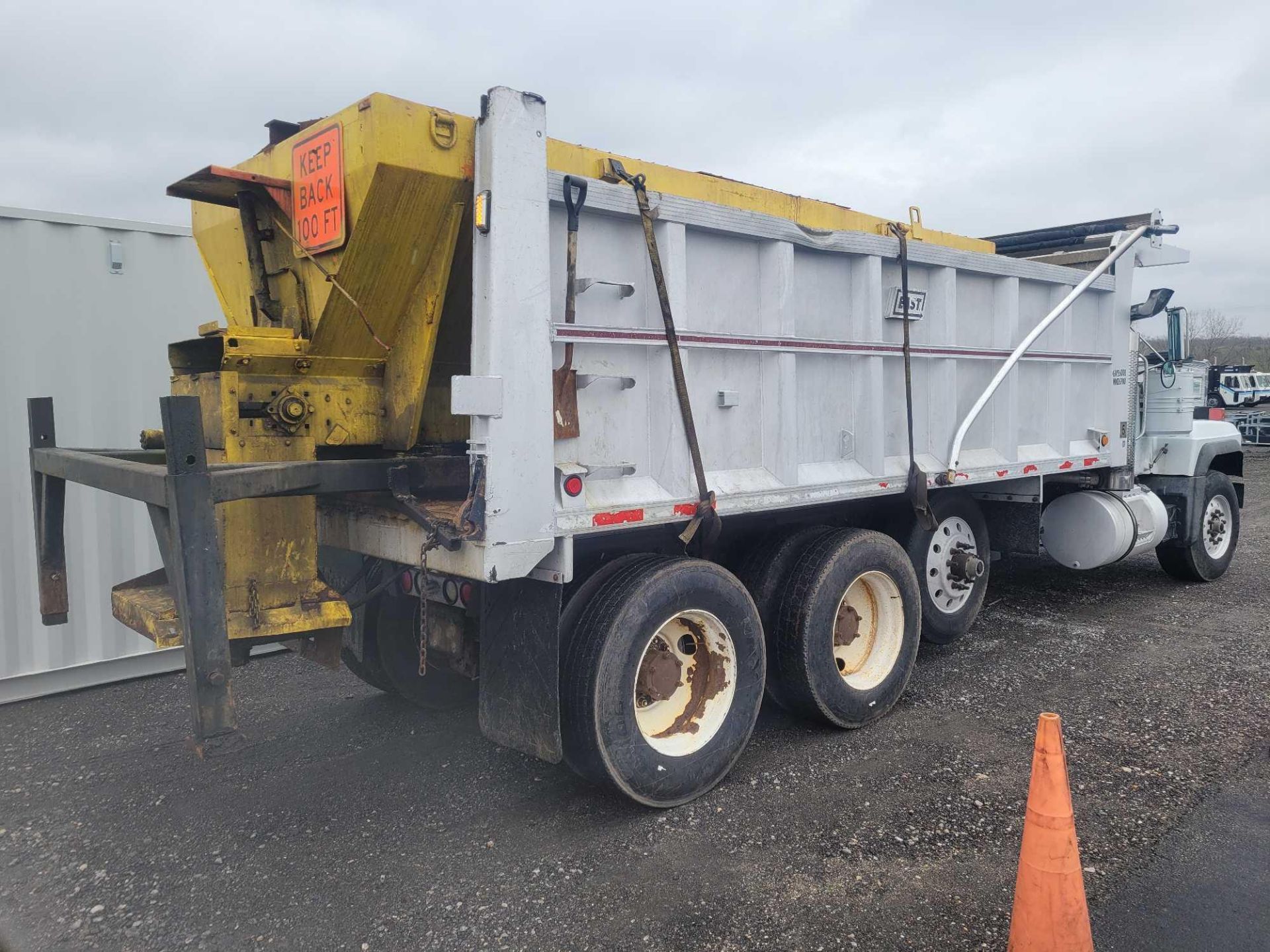 2001 Mack Dump Truck and Salt Spreader - Image 4 of 64