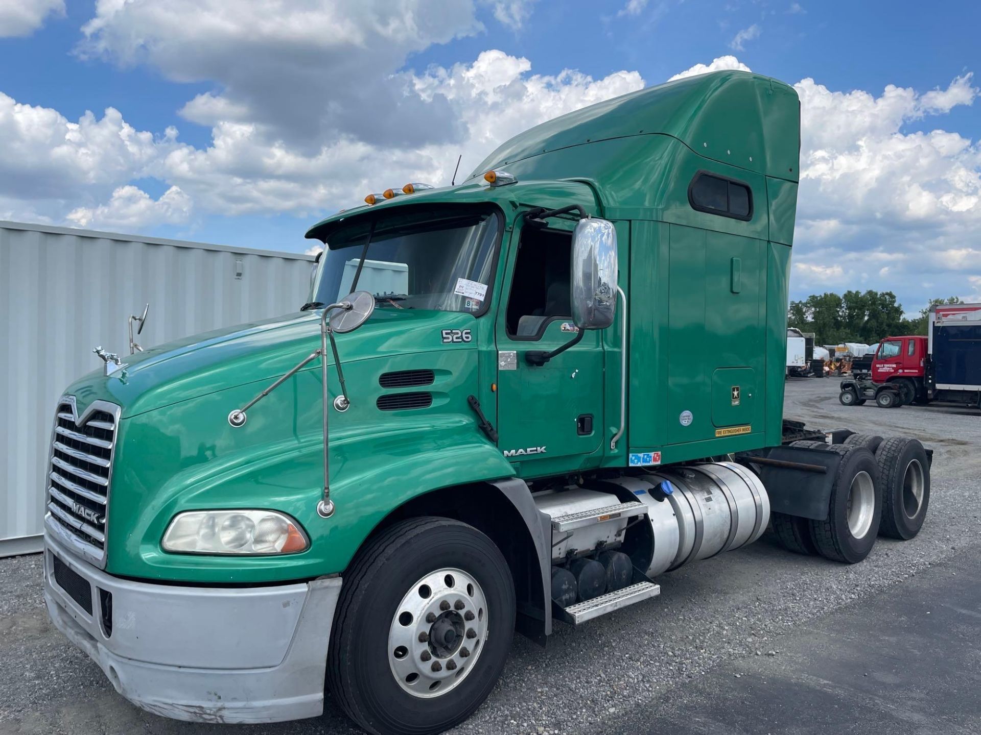 2014 Mack Pinnacle Sleeper Semi Truck - Image 2 of 60