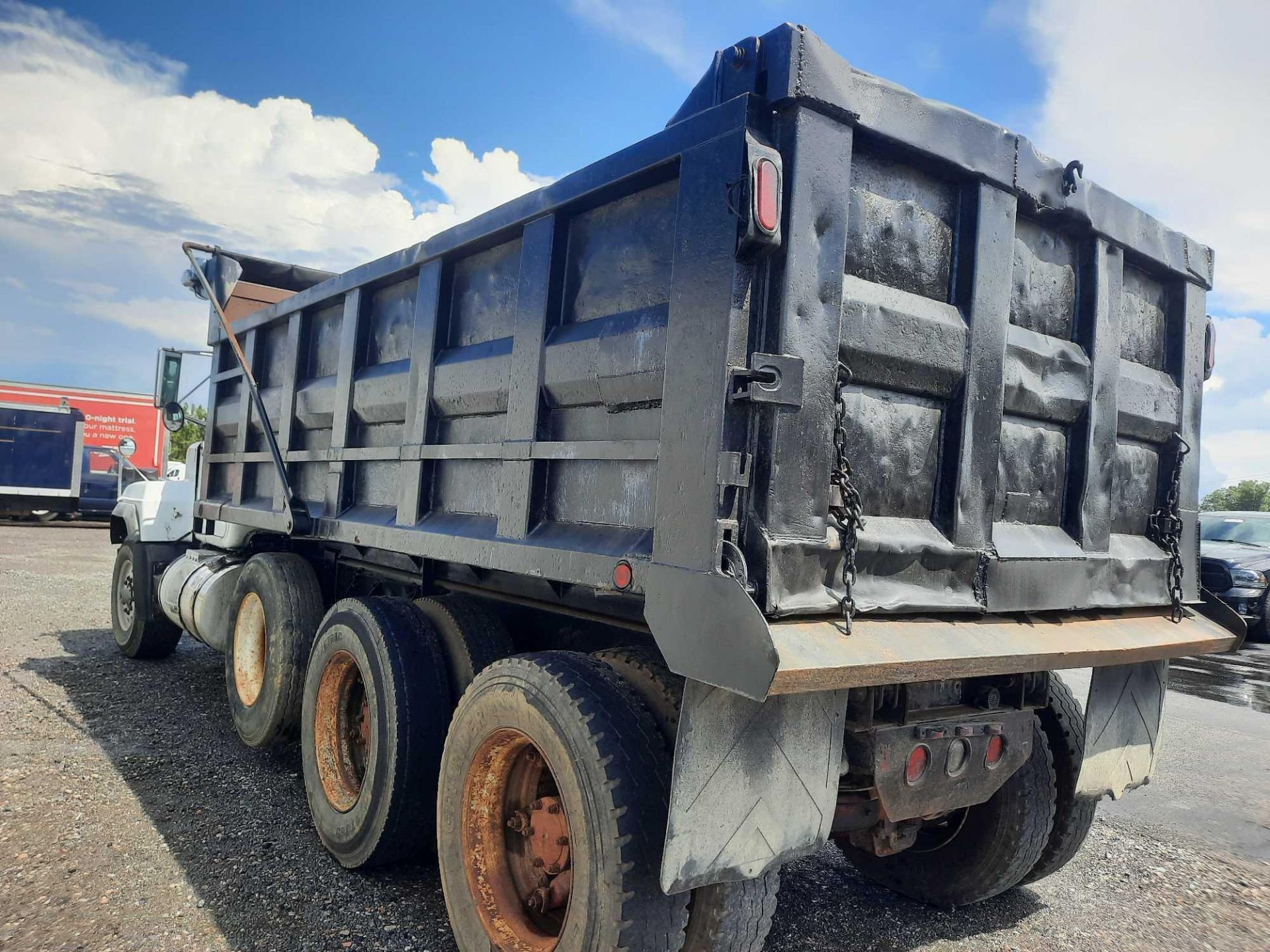 1996 Mack T/A Dump Truck - Image 6 of 38