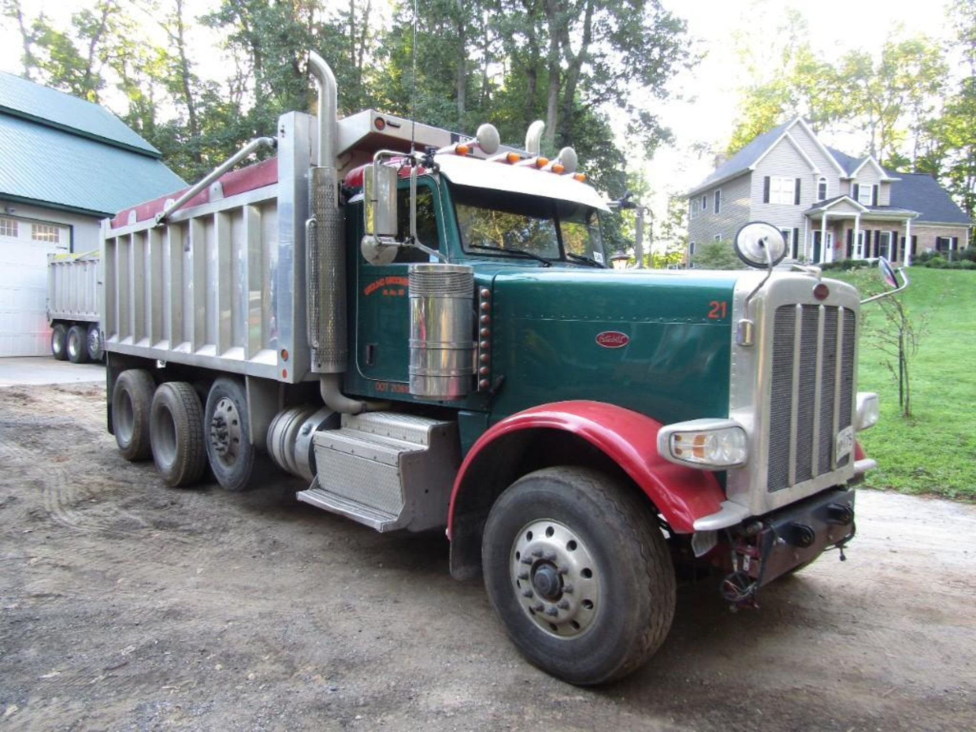 2015 Peterbilt Tri-Axle Dump Truck - Image 6 of 84