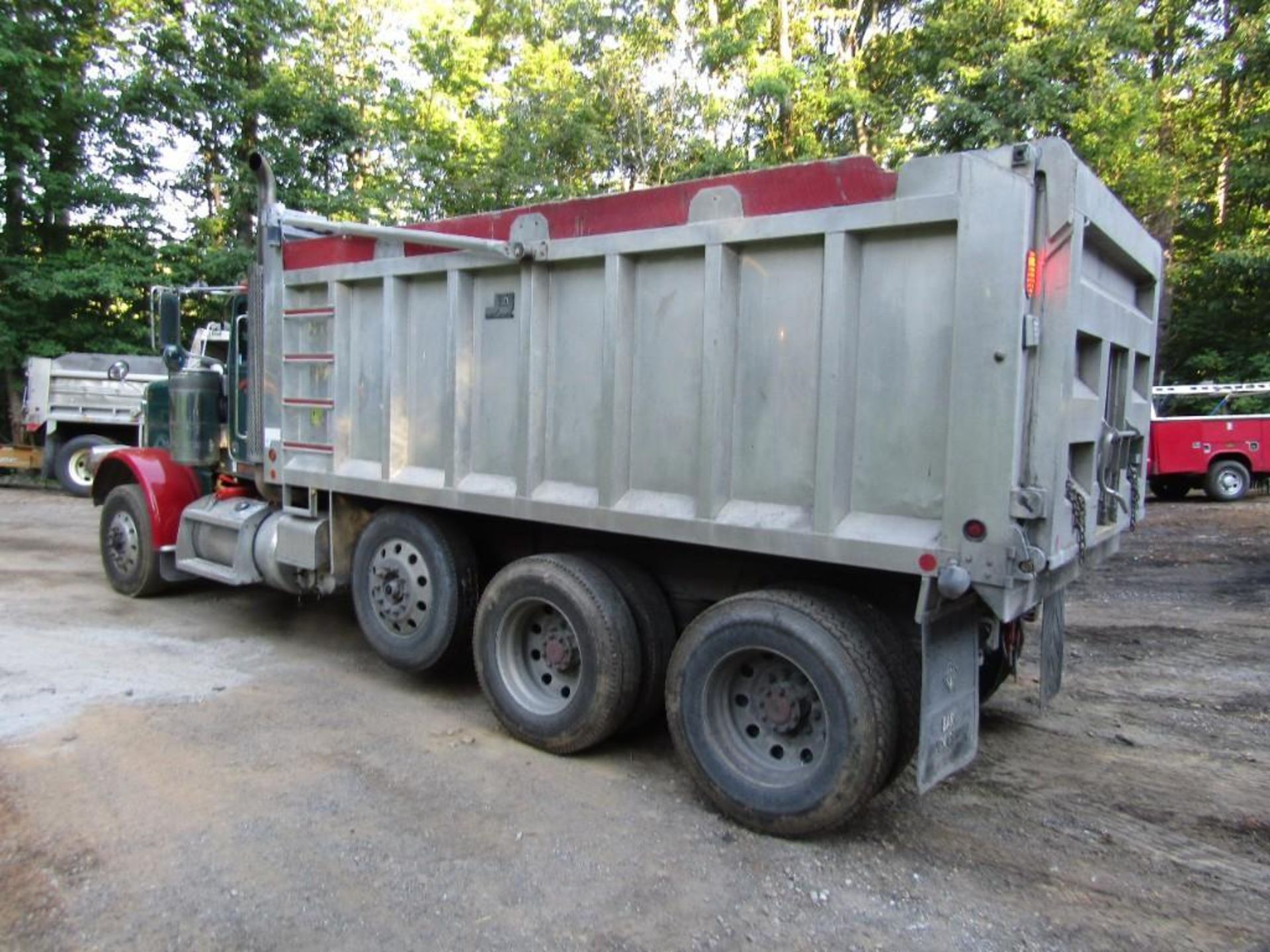 2015 Peterbilt Tri-Axle Dump Truck - Image 12 of 84