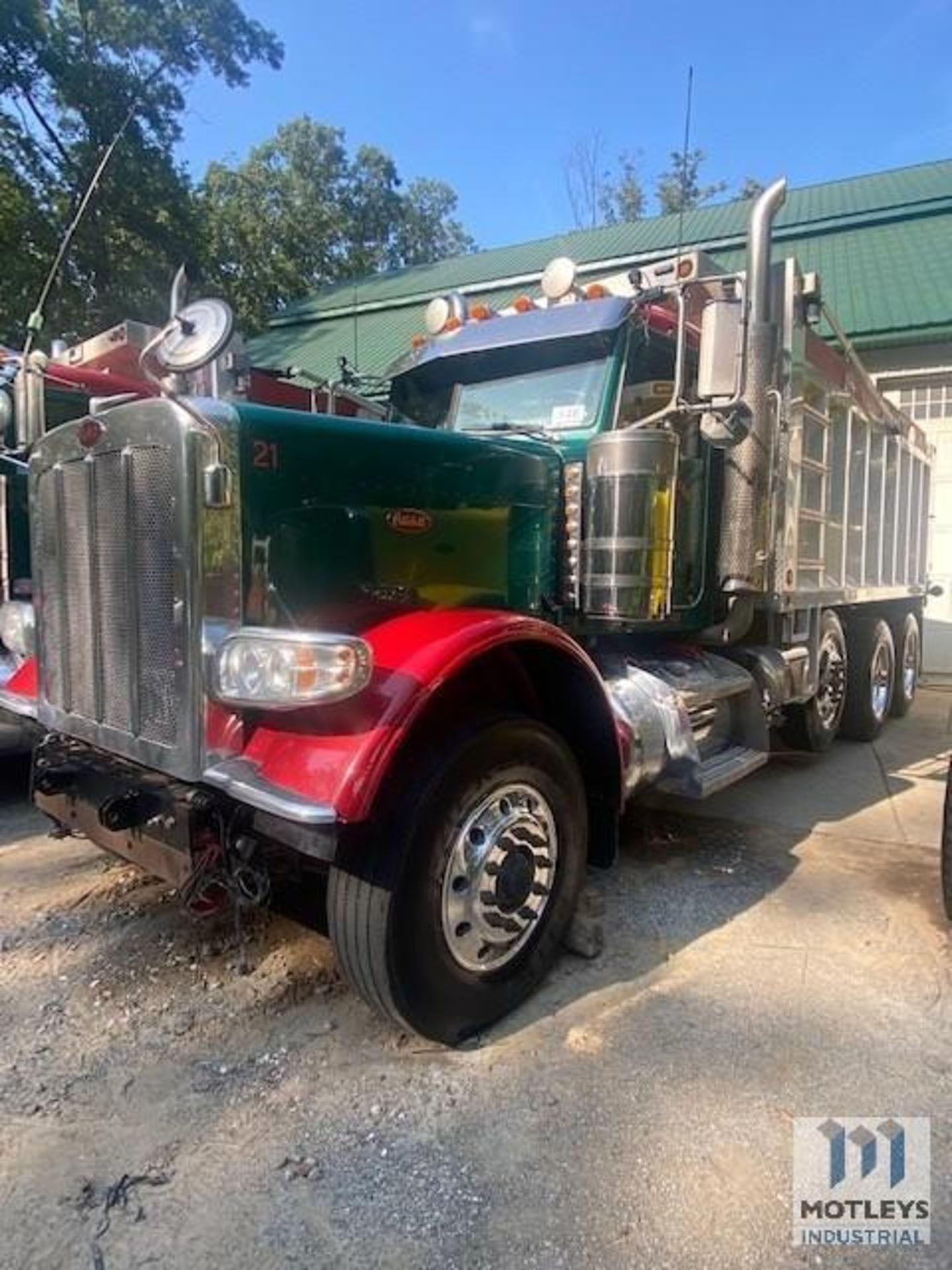 2015 Peterbilt Tri-Axle Dump Truck