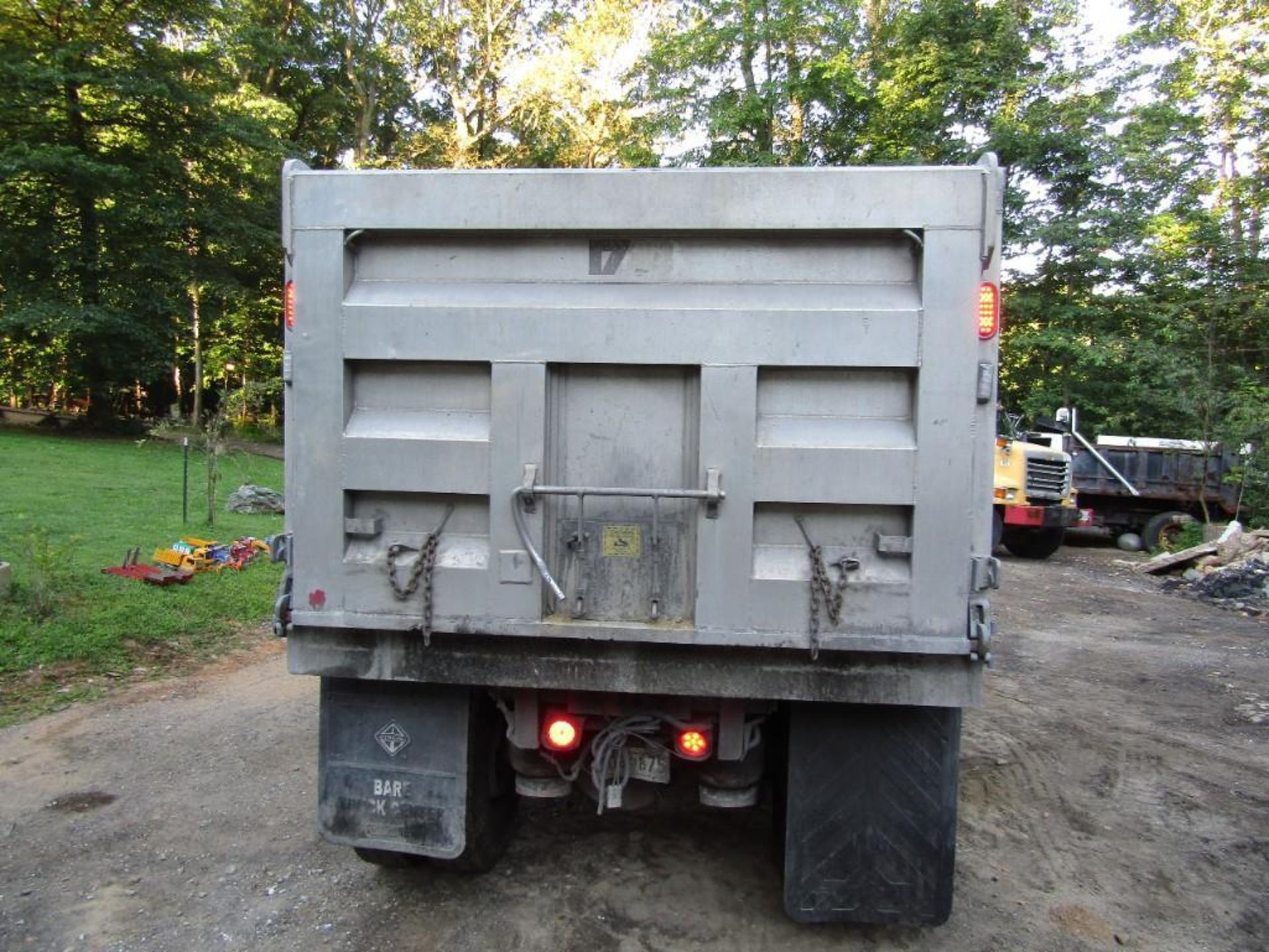 2015 Peterbilt Tri-Axle Dump Truck - Image 10 of 84