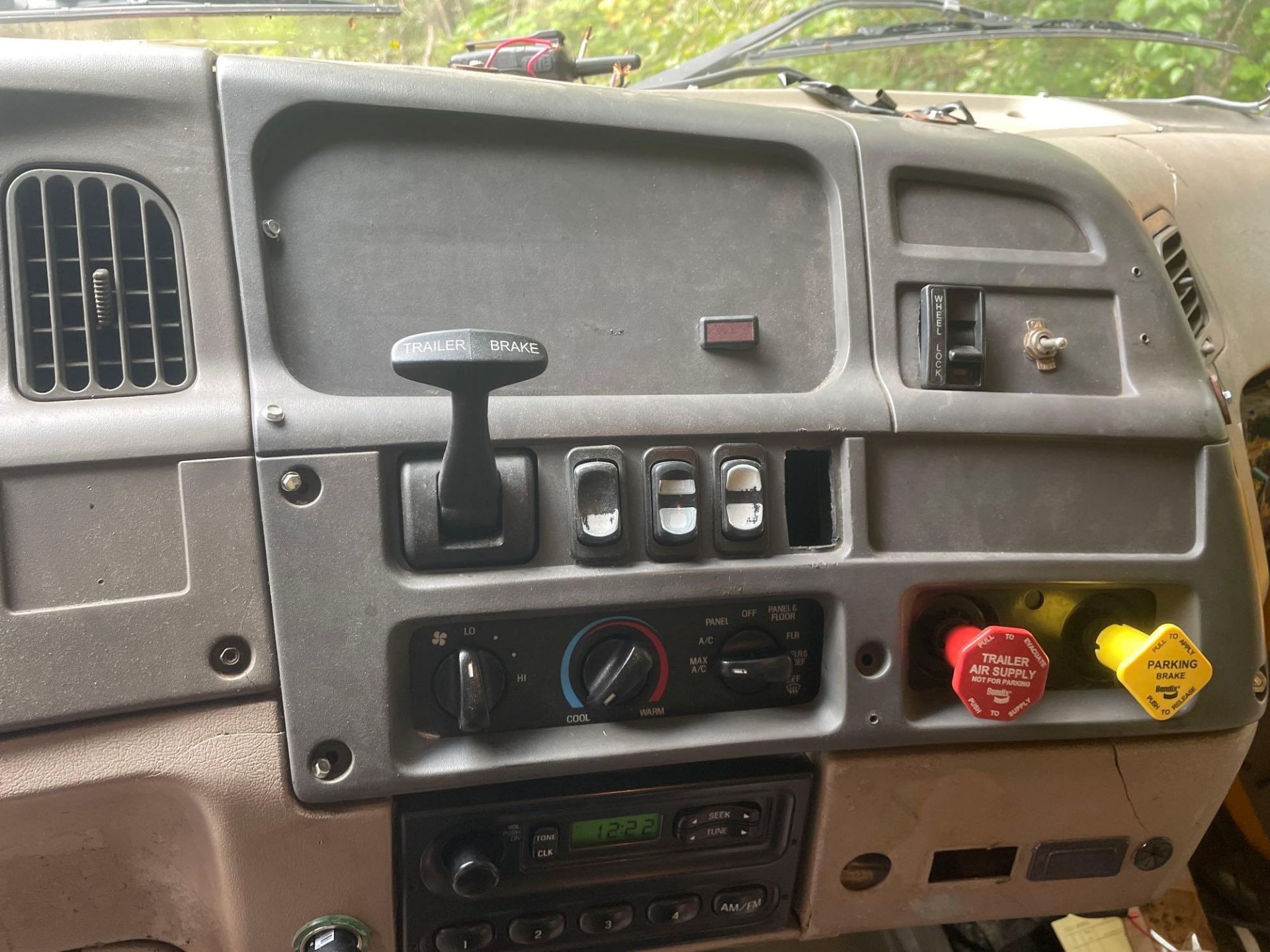 2006 Sterling Single Axle Dump Truck - Image 11 of 26