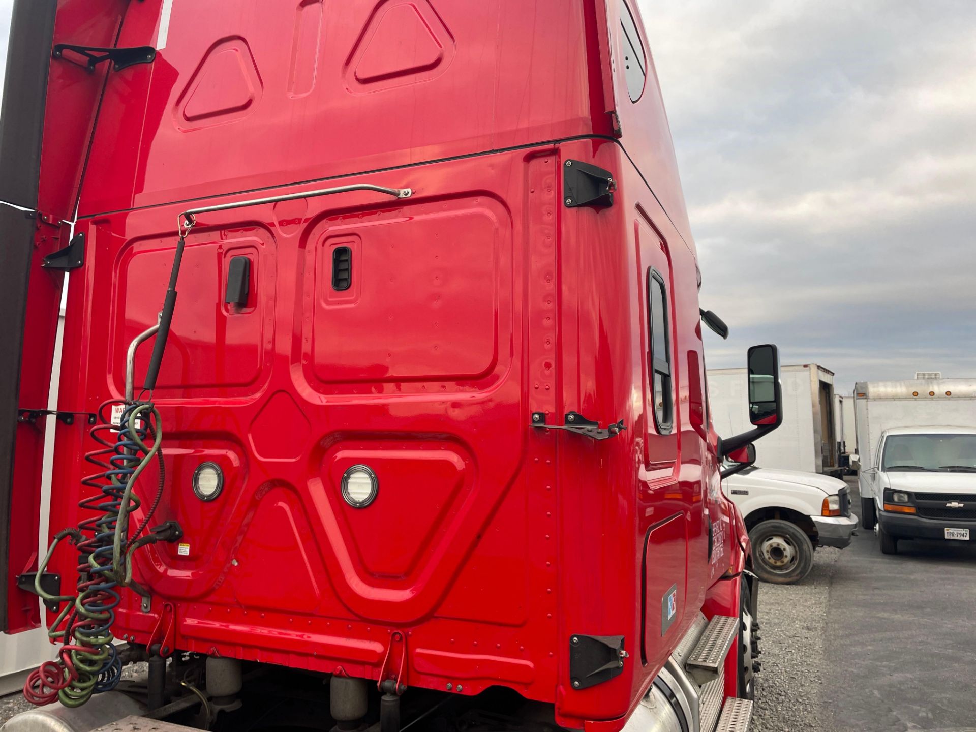 2019 Freightliner PX12664T Cascadia 126 T/A Sleeper Road Tractor - Image 26 of 27