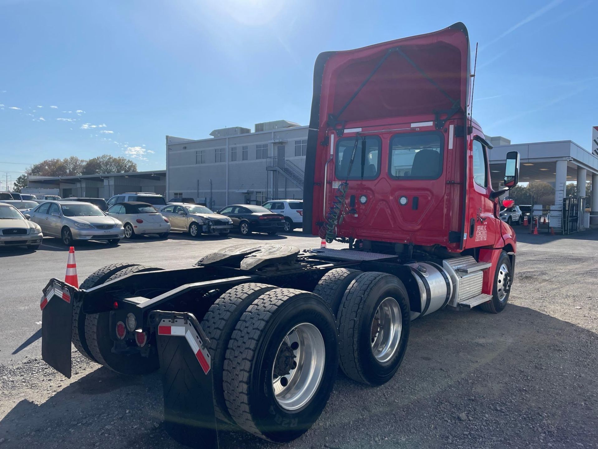 2020 Freightliner PX12664T Cascadia 126 T/A Day Cab Road Tractor - Image 3 of 26