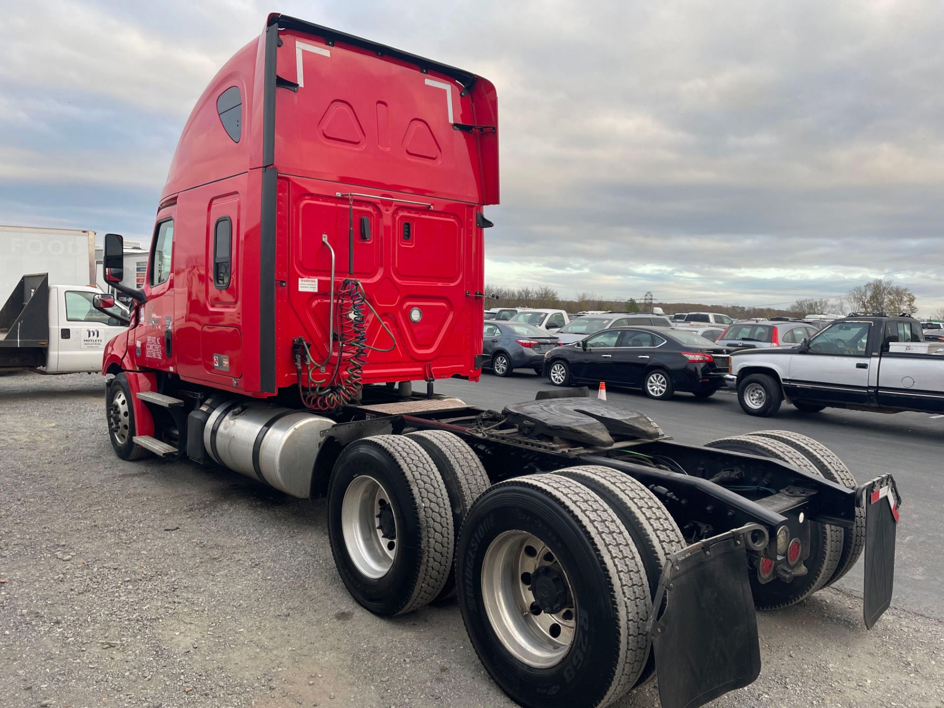 2019 Freightliner PX12664T Cascadia 126 T/A Sleeper Road Tractor - Image 3 of 27