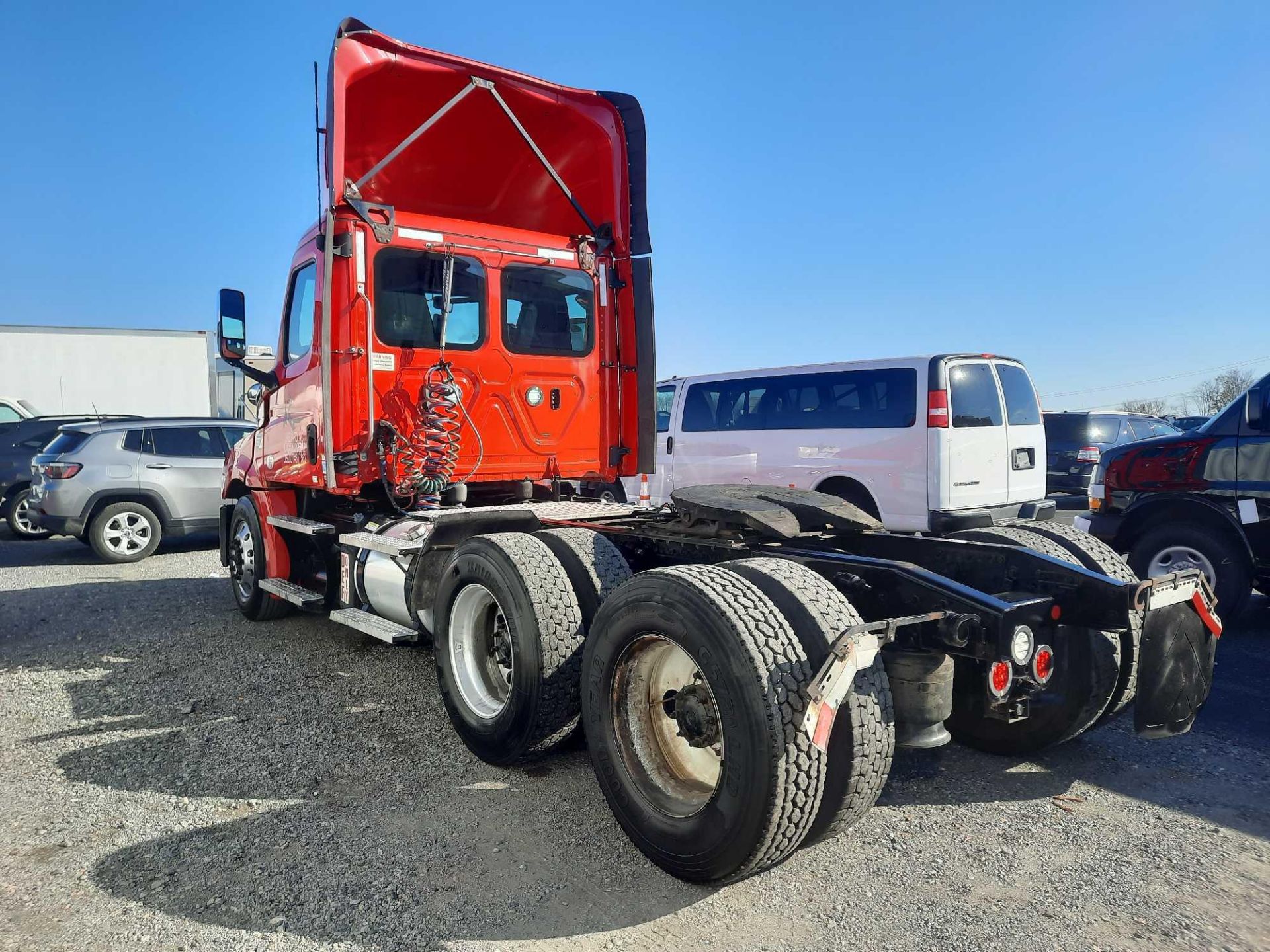 2020 Freightliner PX12664T Cascadia 126 T/A Day Cab Road Tractor - Image 31 of 39