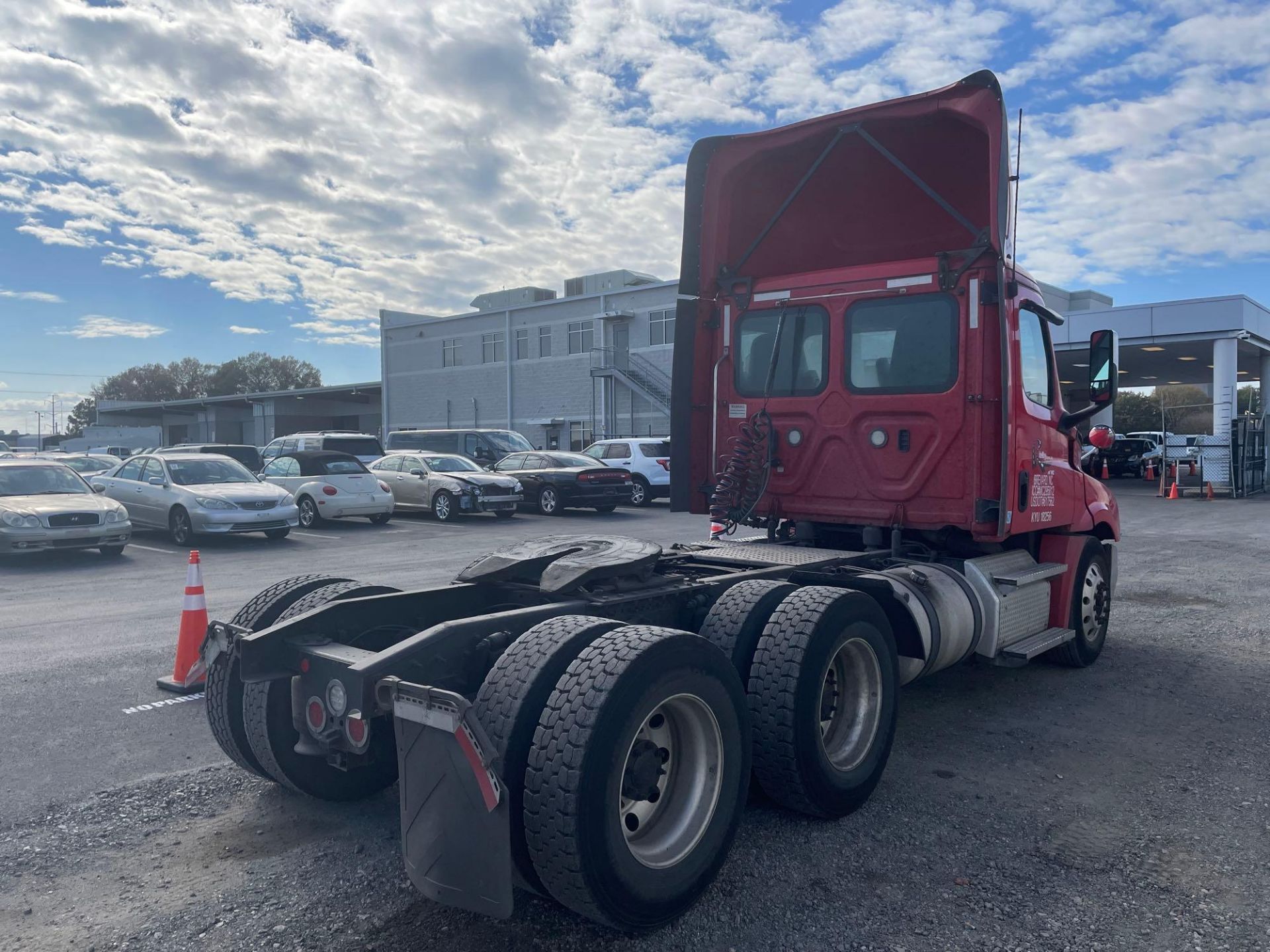 2020 Freightliner PX12664T Cascadia 126 T/A Day Cab Road Tractor - Image 3 of 39