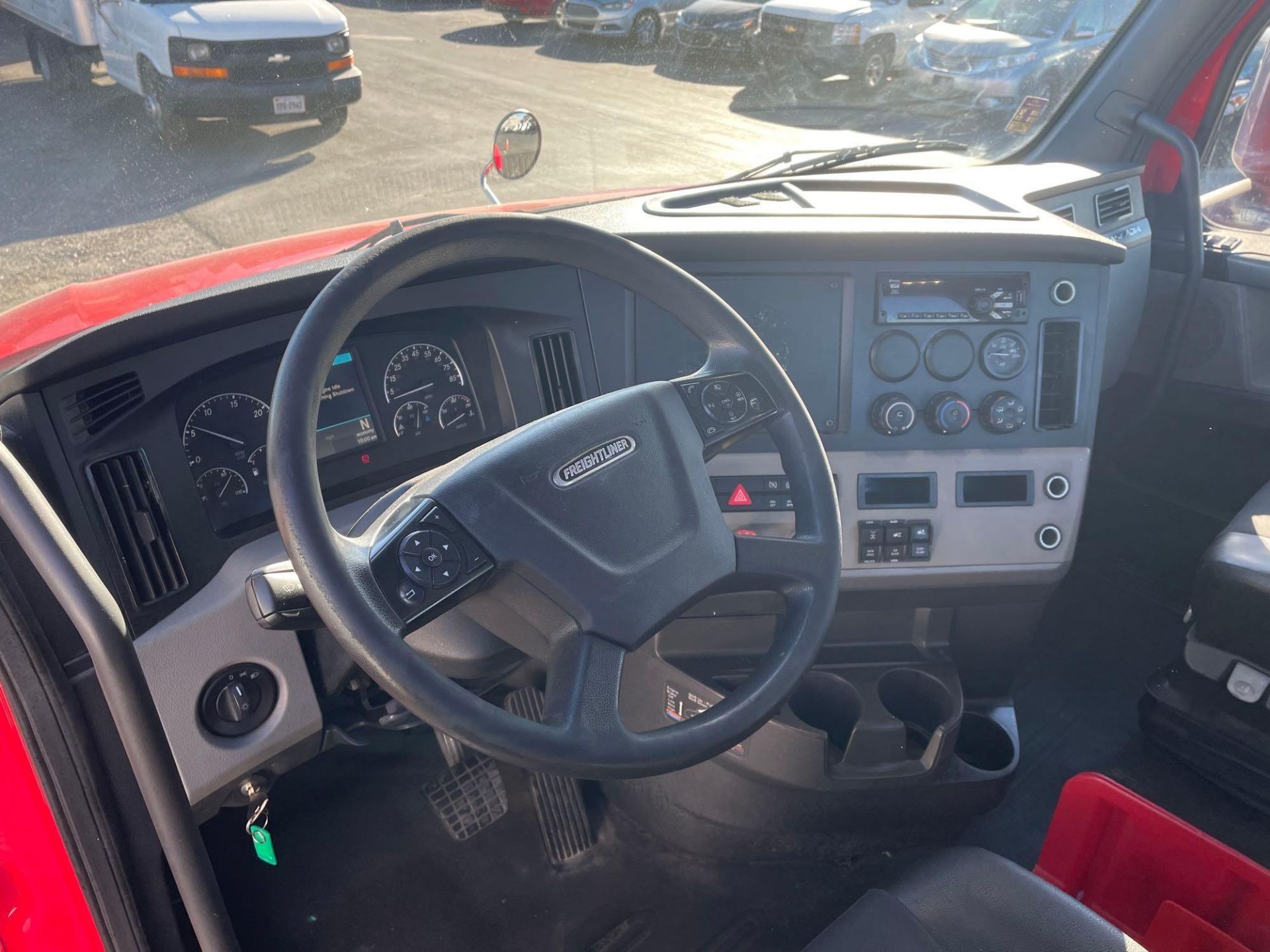 2020 Freightliner PX12664T Cascadia 126 T/A Day Cab Road Tractor - Image 6 of 30