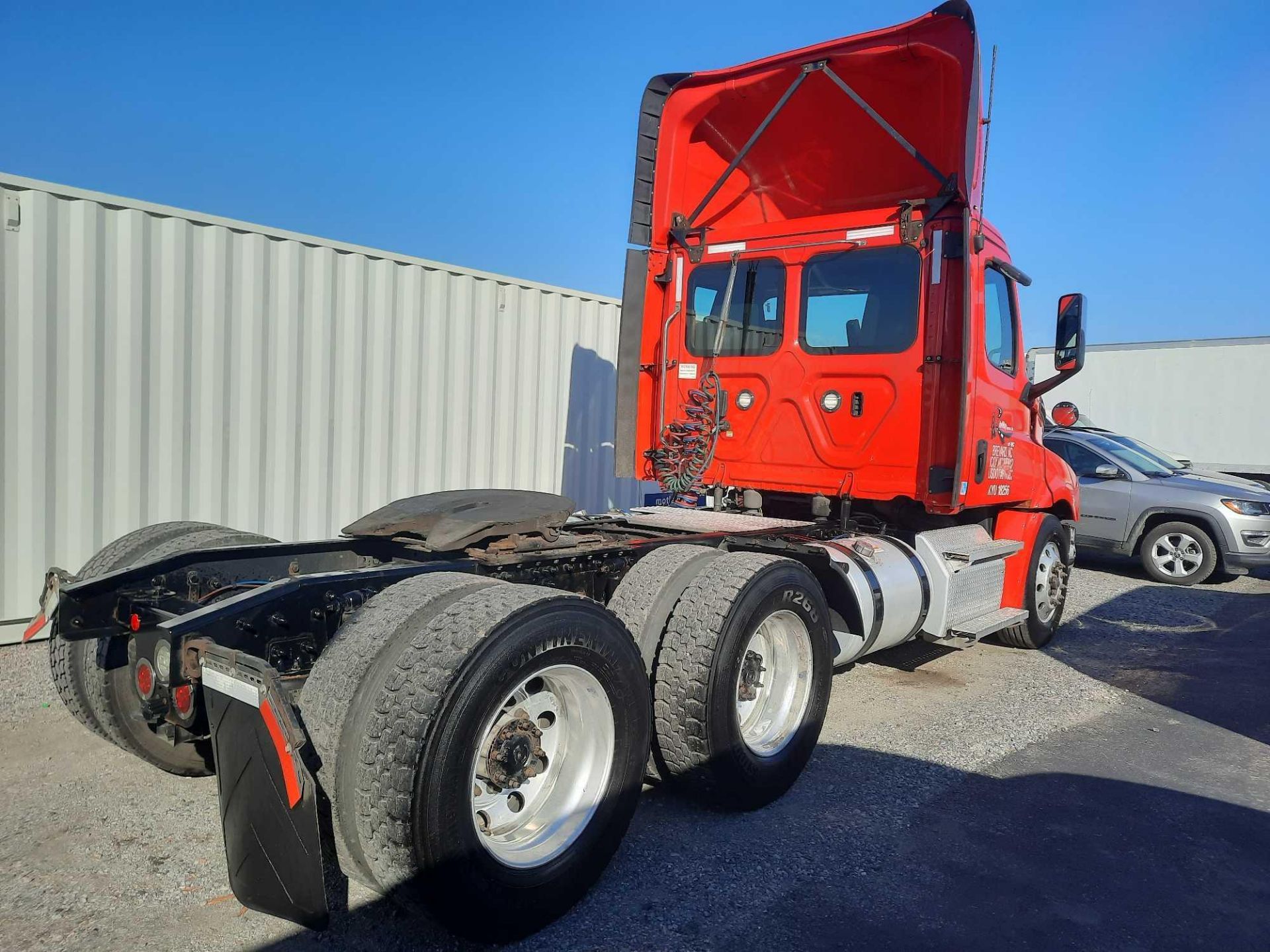 2020 Freightliner PX12664T Cascadia 126 T/A Day Cab Road Tractor - Image 30 of 39