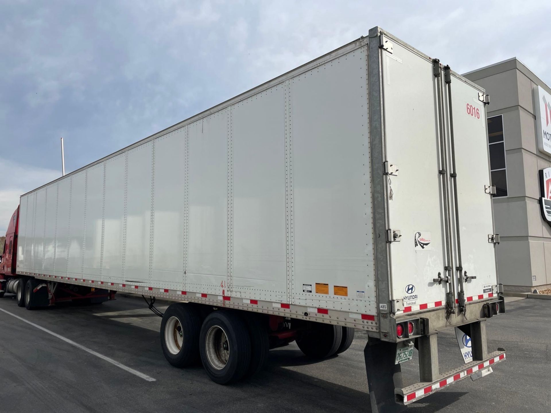 2017 Hyundai VC2530152-JSW HT 53' T/A Dry Van Trailer - Image 2 of 23