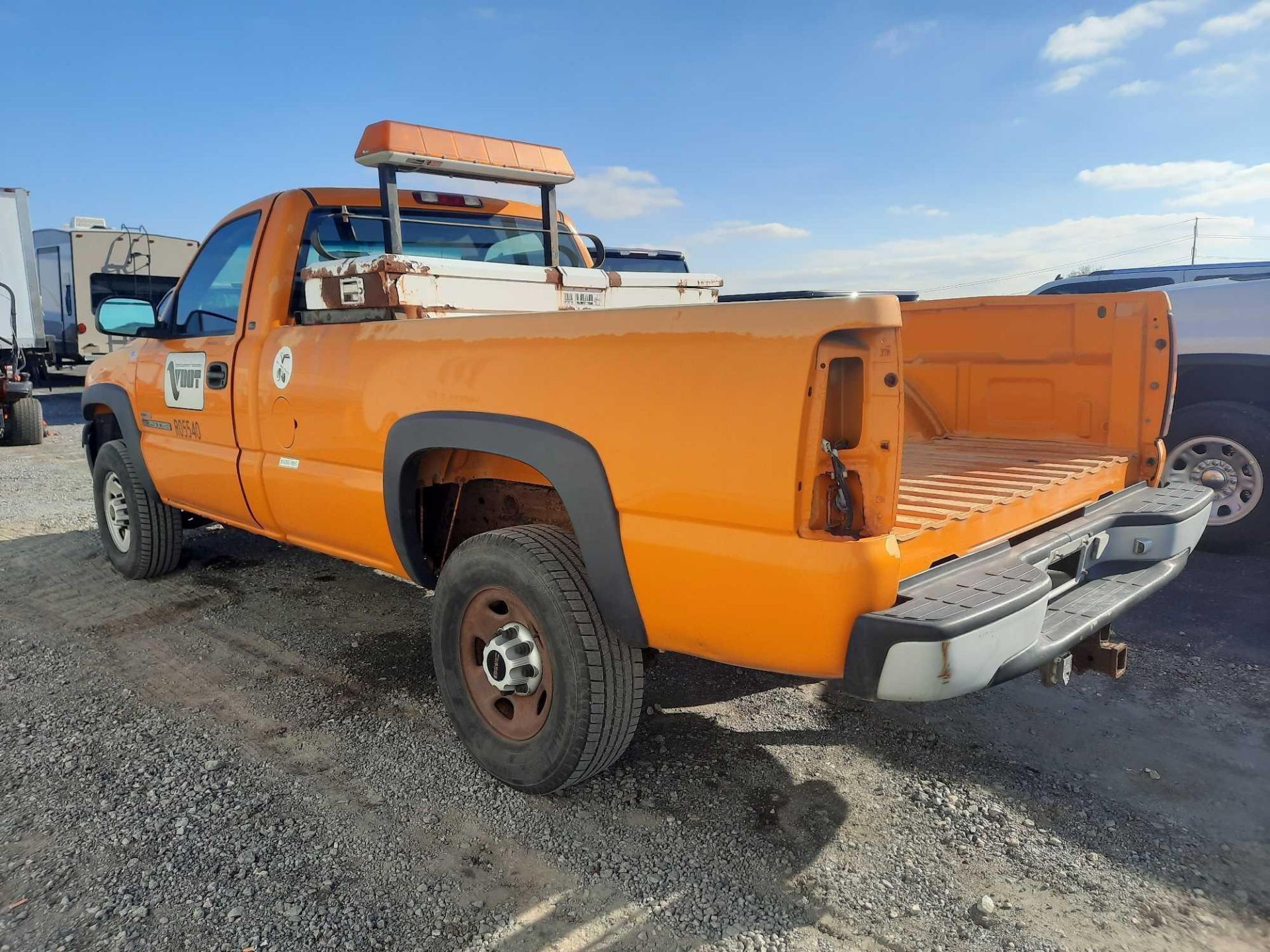 2001 GMC 2500 Sierra Pickup Truck - Image 3 of 16