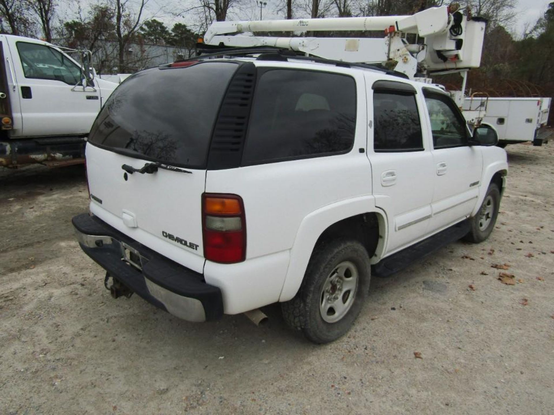2002 Chevrolet Tahoe - Image 5 of 15